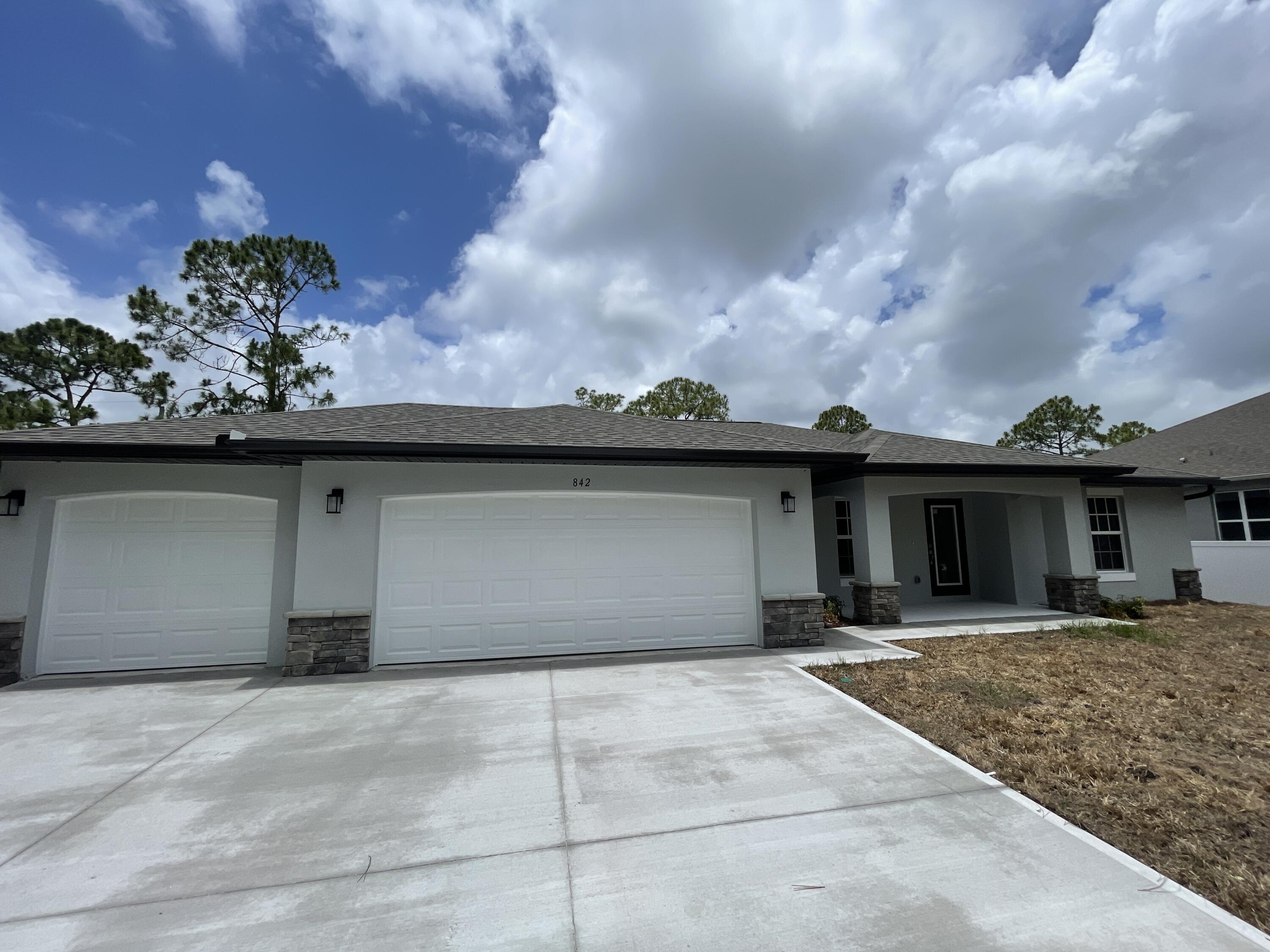 842 Buchanan Avenue SE