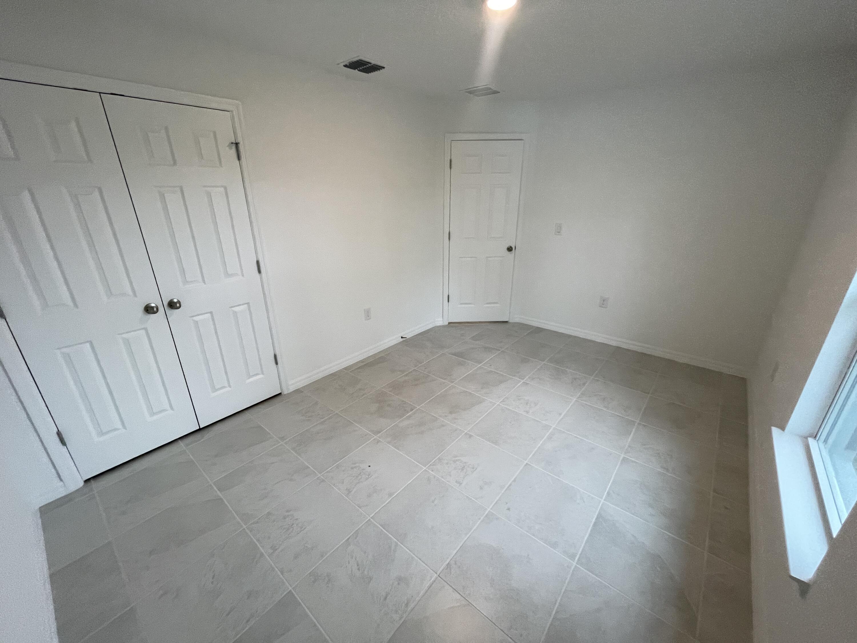 842 Buchanan Avenue SE