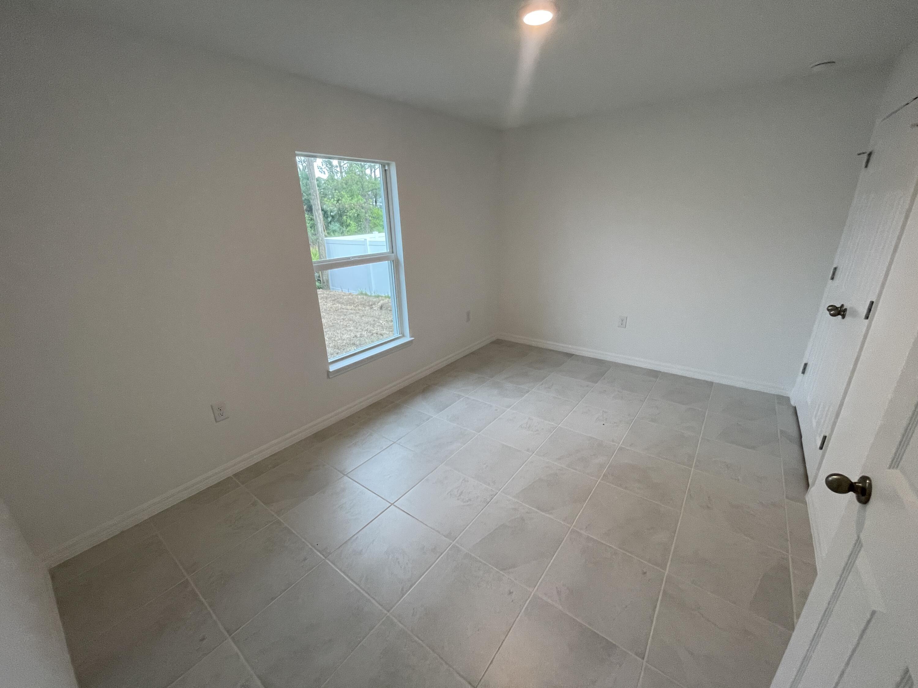 842 Buchanan Avenue SE