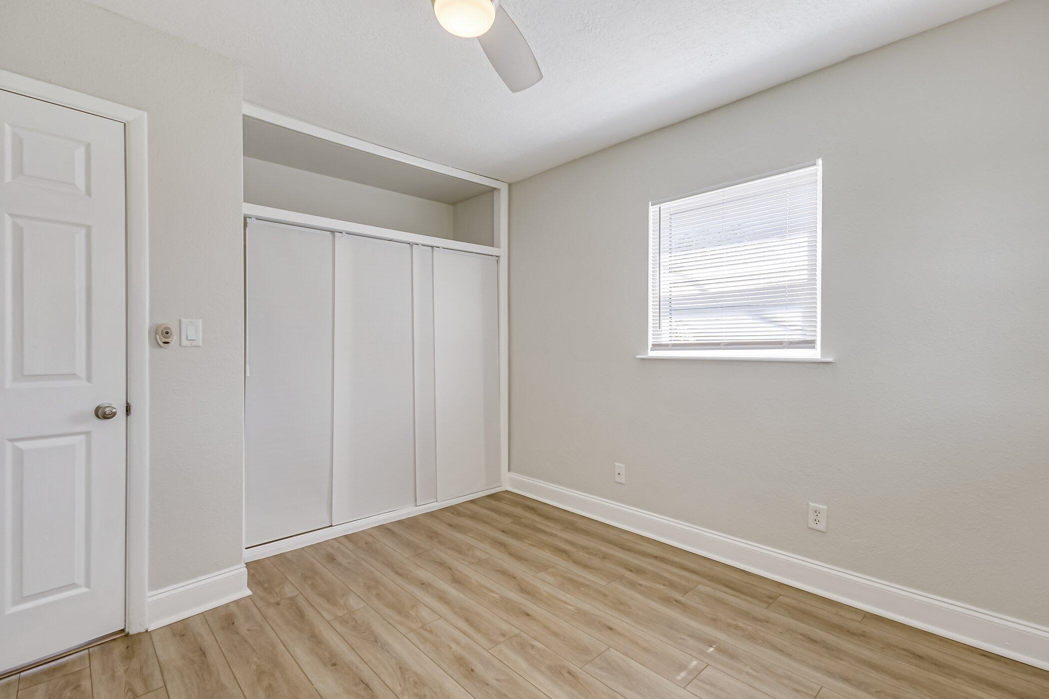 2223 Smathers Circle N