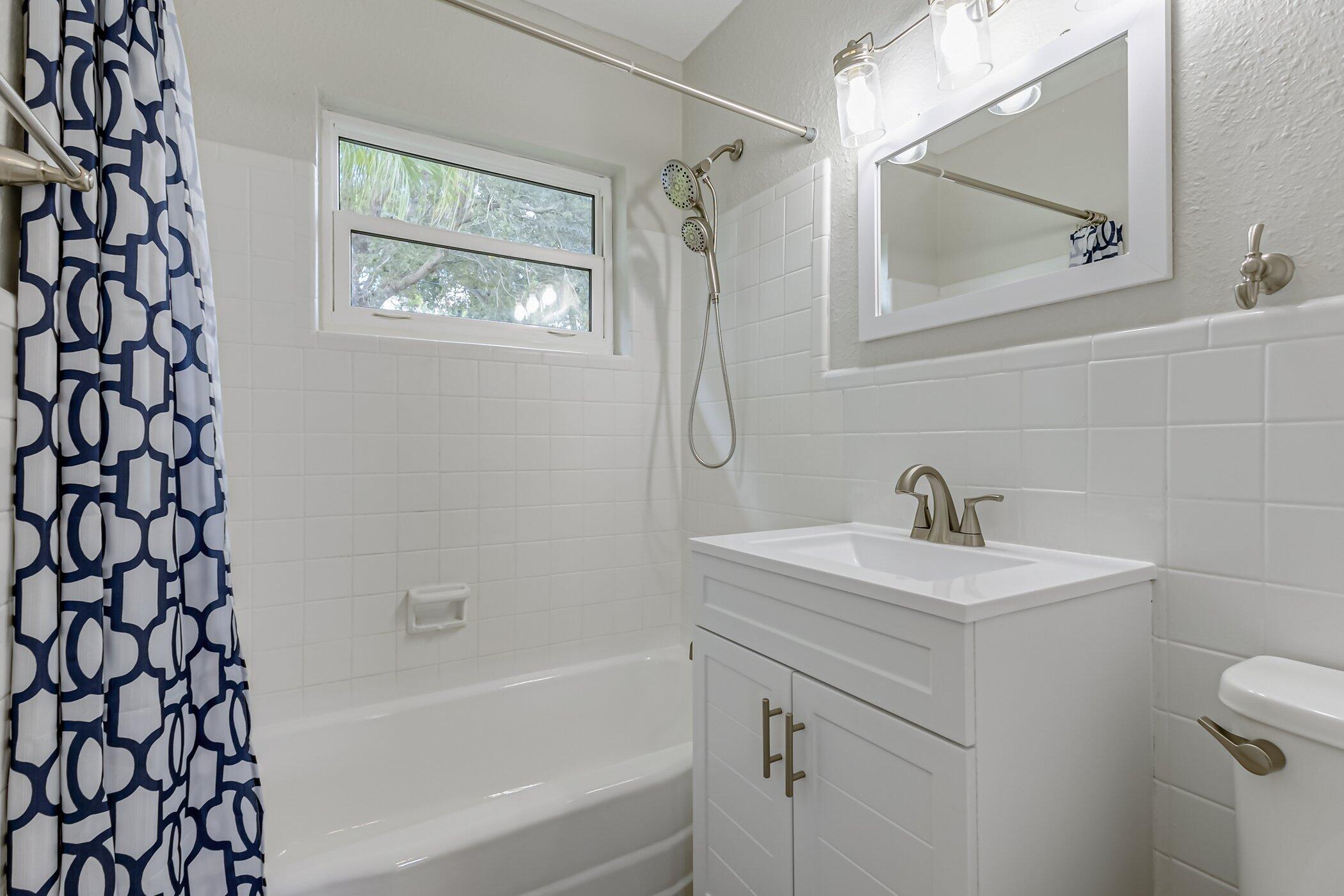 2223 Smathers Circle N