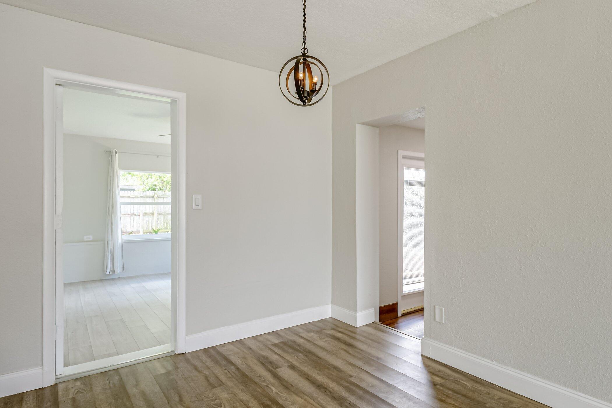 2223 Smathers Circle N