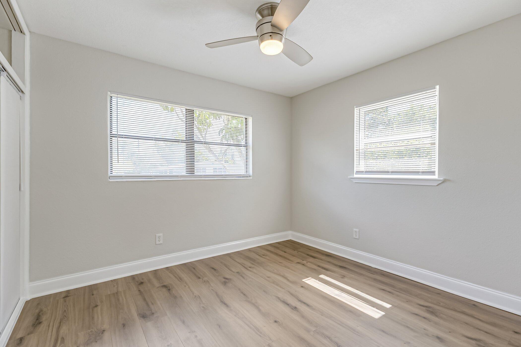 2223 Smathers Circle N