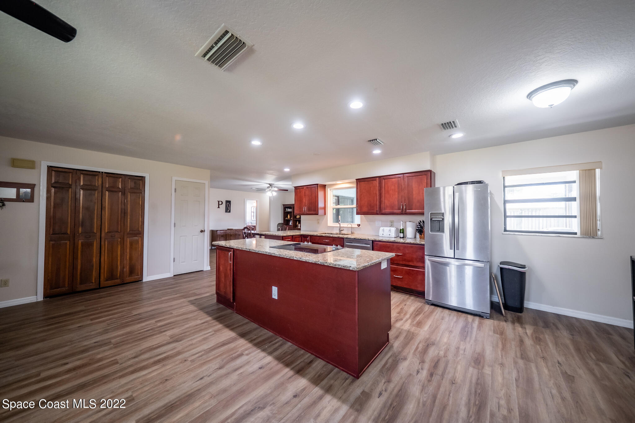 2025 Advana Street NE