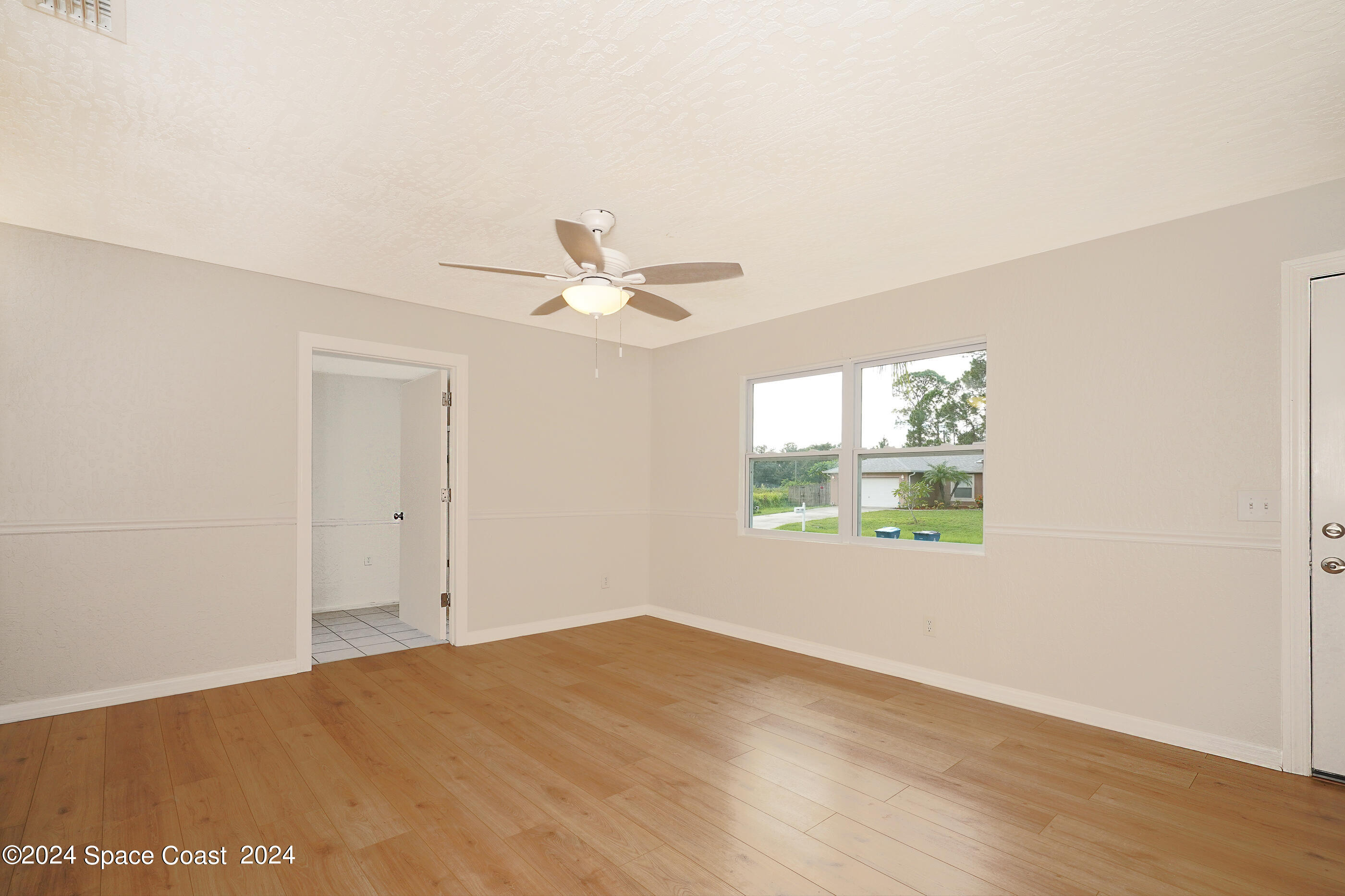 437 Truvall Street SW