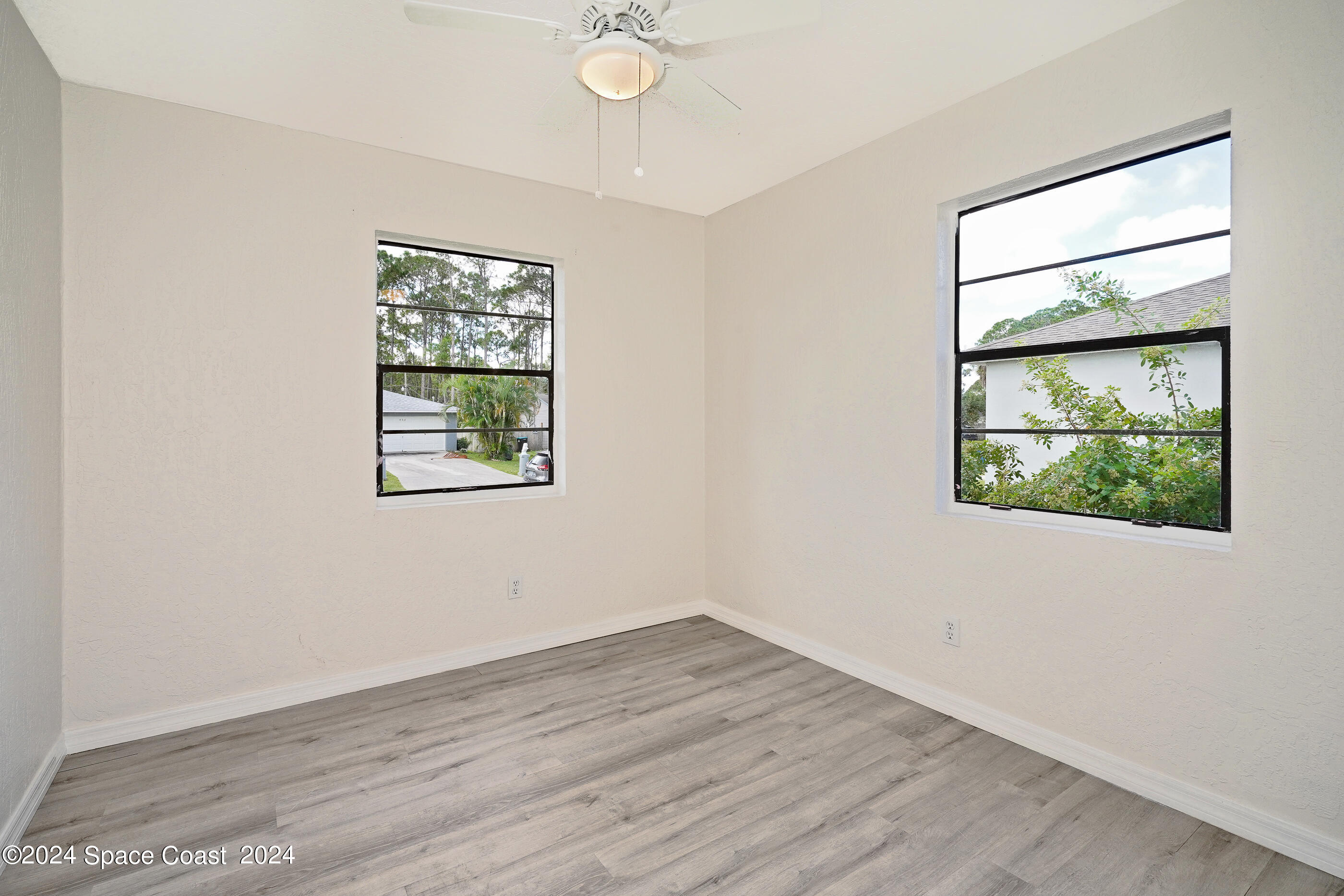 437 Truvall Street SW