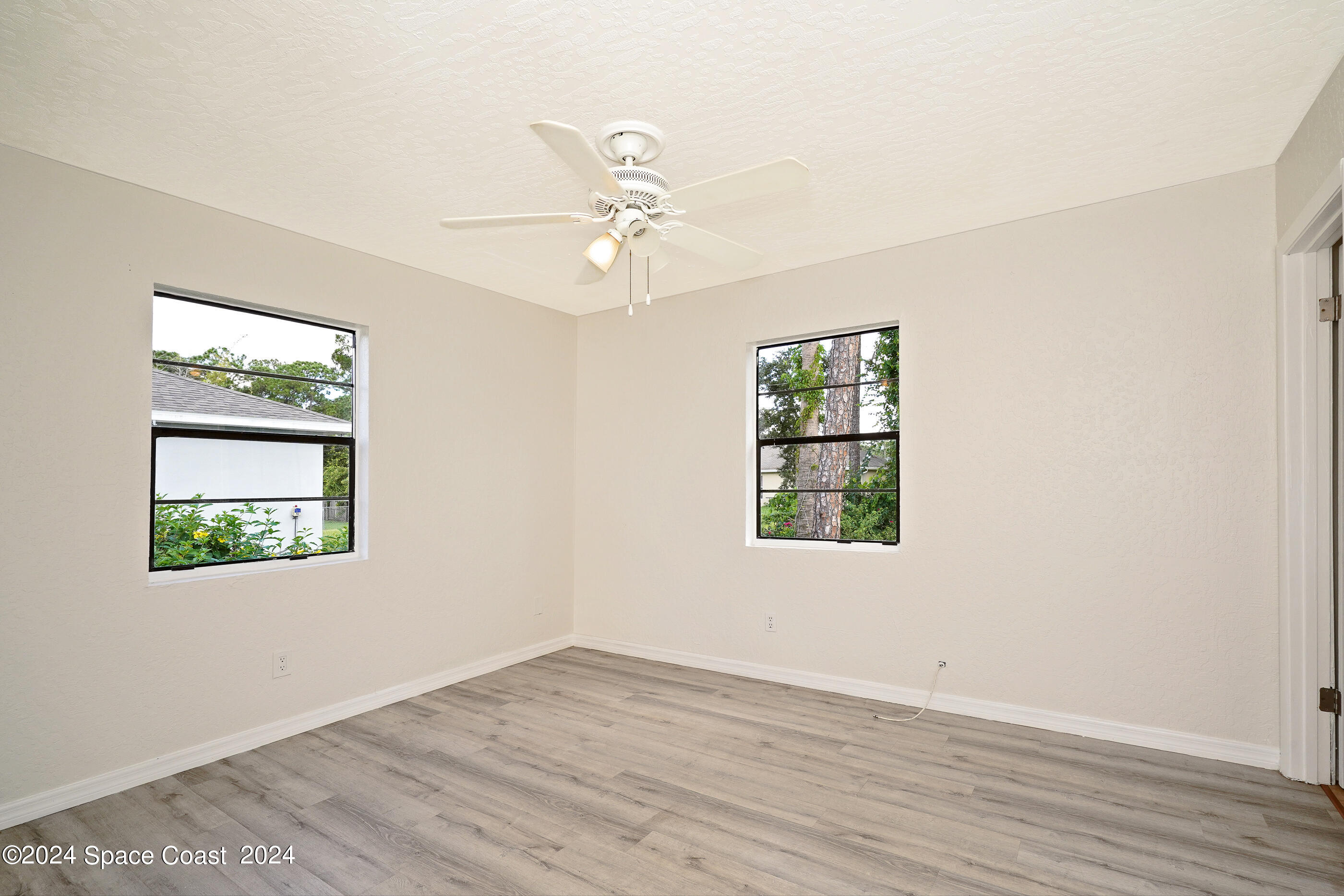 437 Truvall Street SW