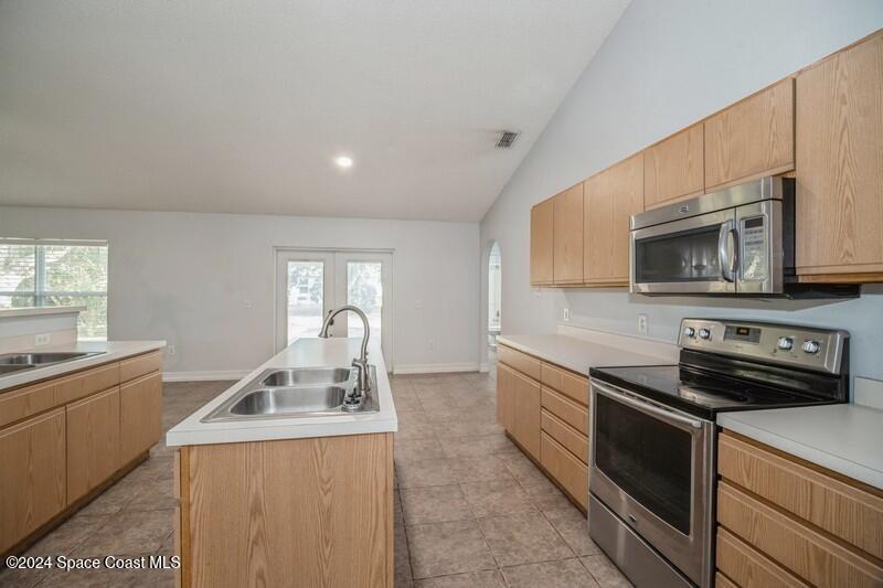 701 Ballon Terrace SE