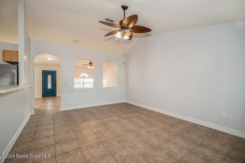 701 Ballon Terrace SE