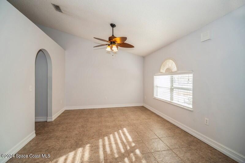 701 Ballon Terrace SE