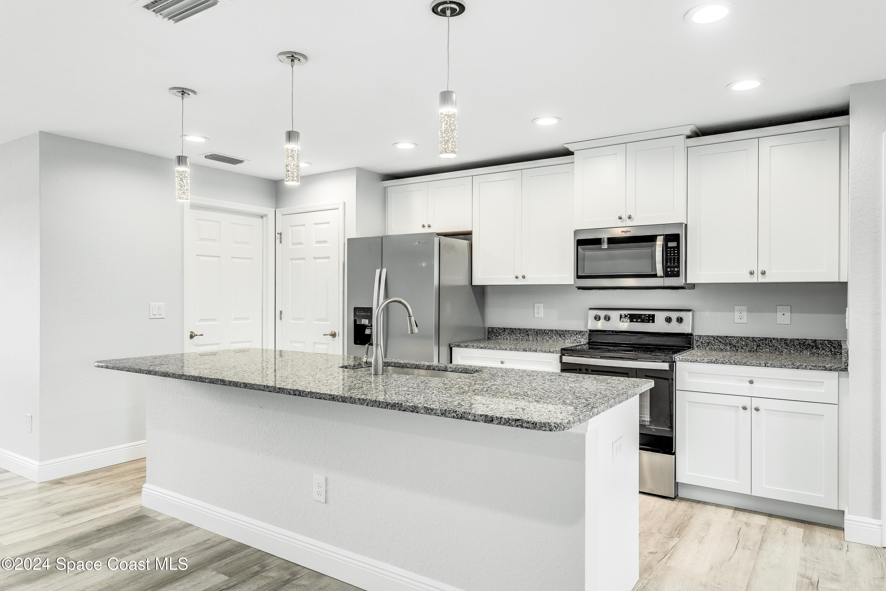 769 Halton Avenue SW