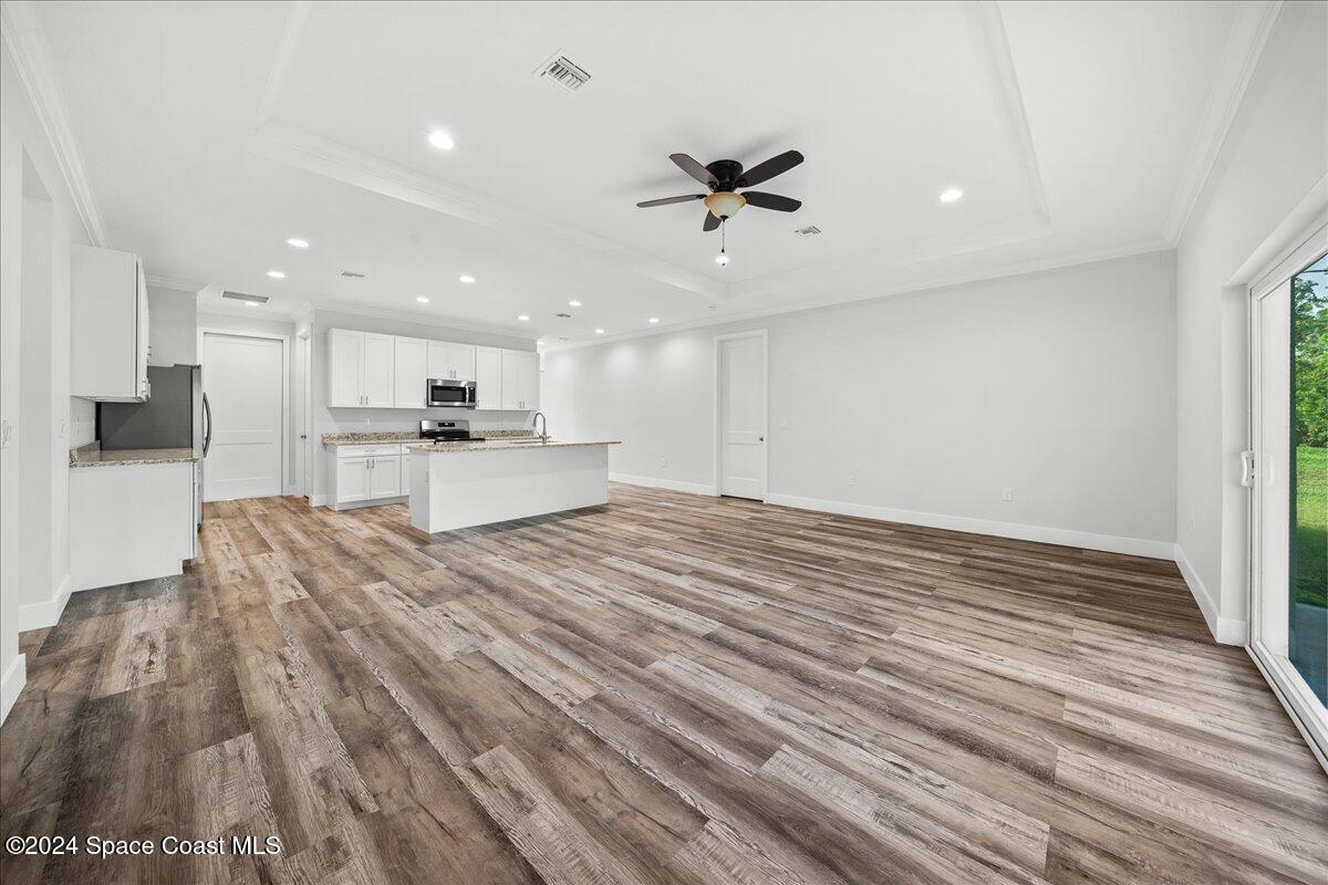 1081 Quesada Street SE