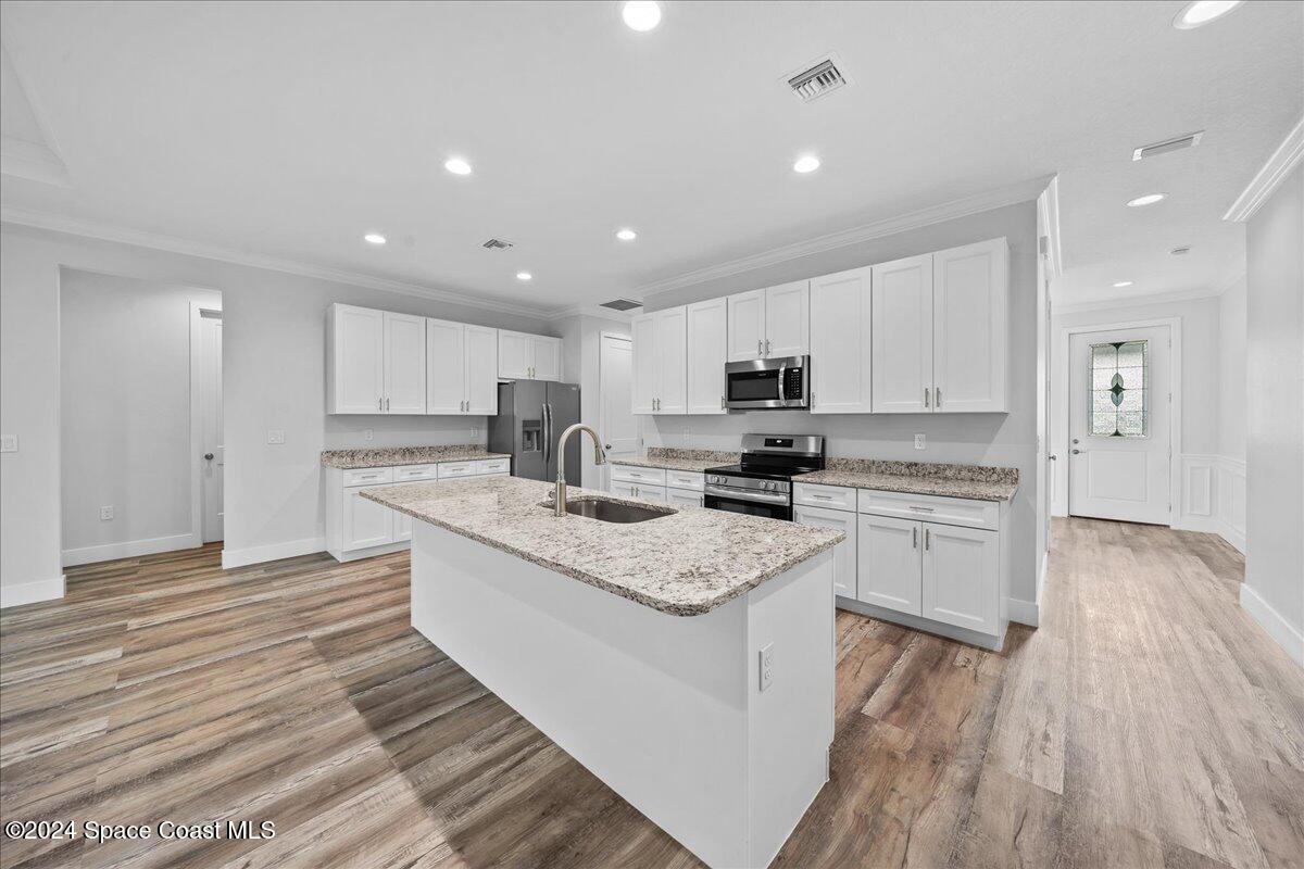 1081 Quesada Street SE