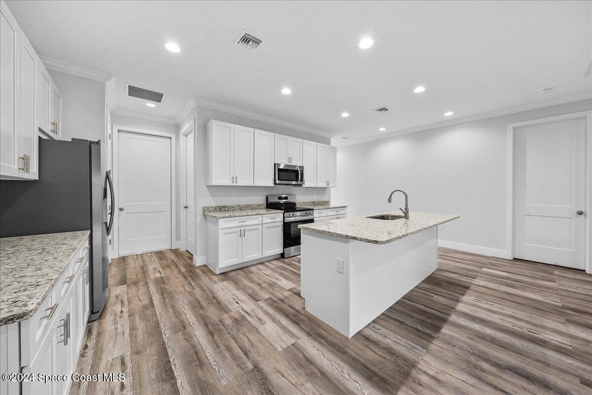 1081 Quesada Street SE