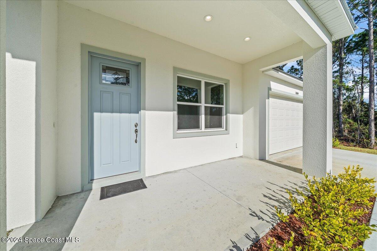 1089 Quesada Street SE