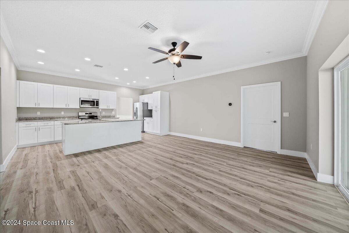 1089 Quesada Street SE