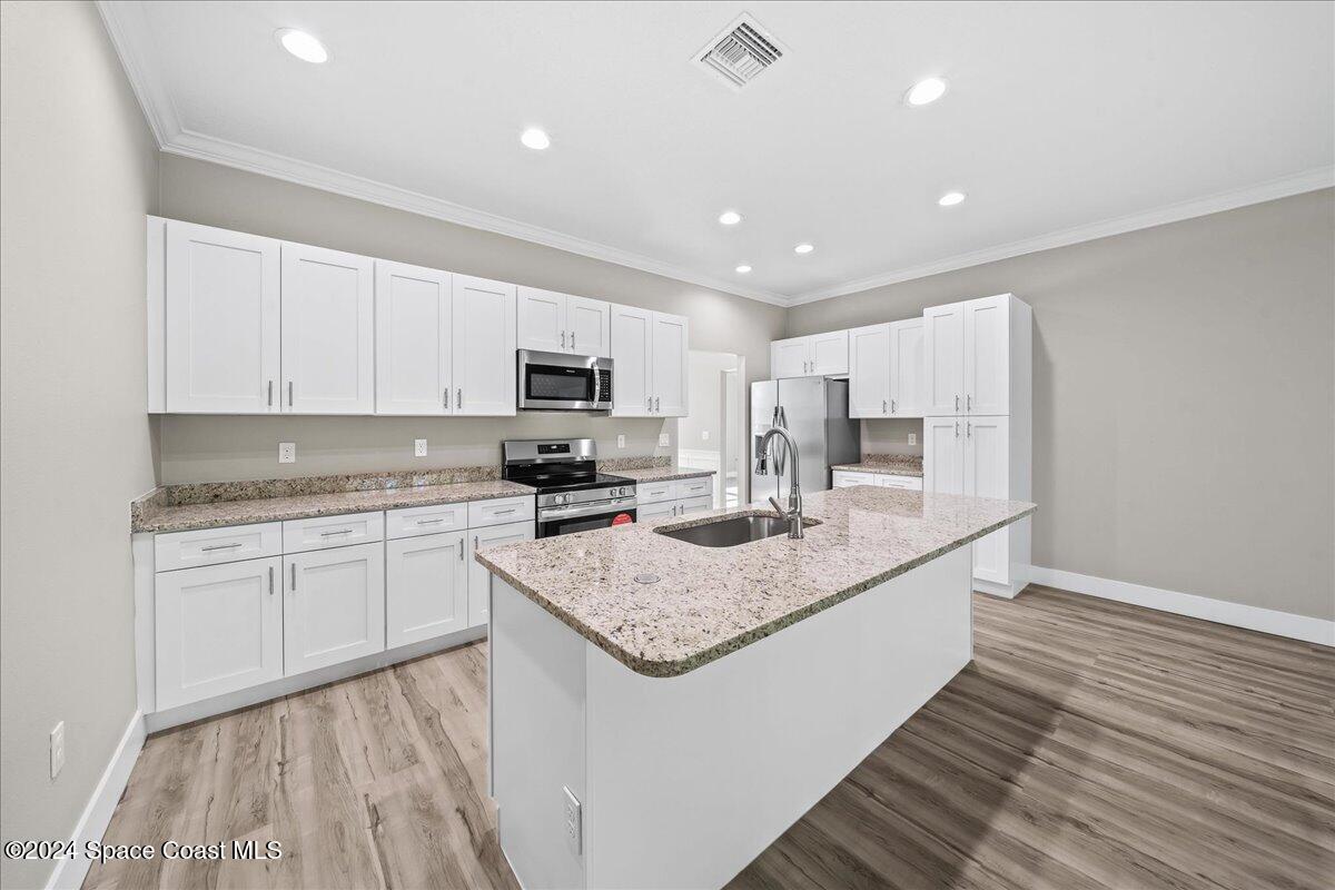 1089 Quesada Street SE