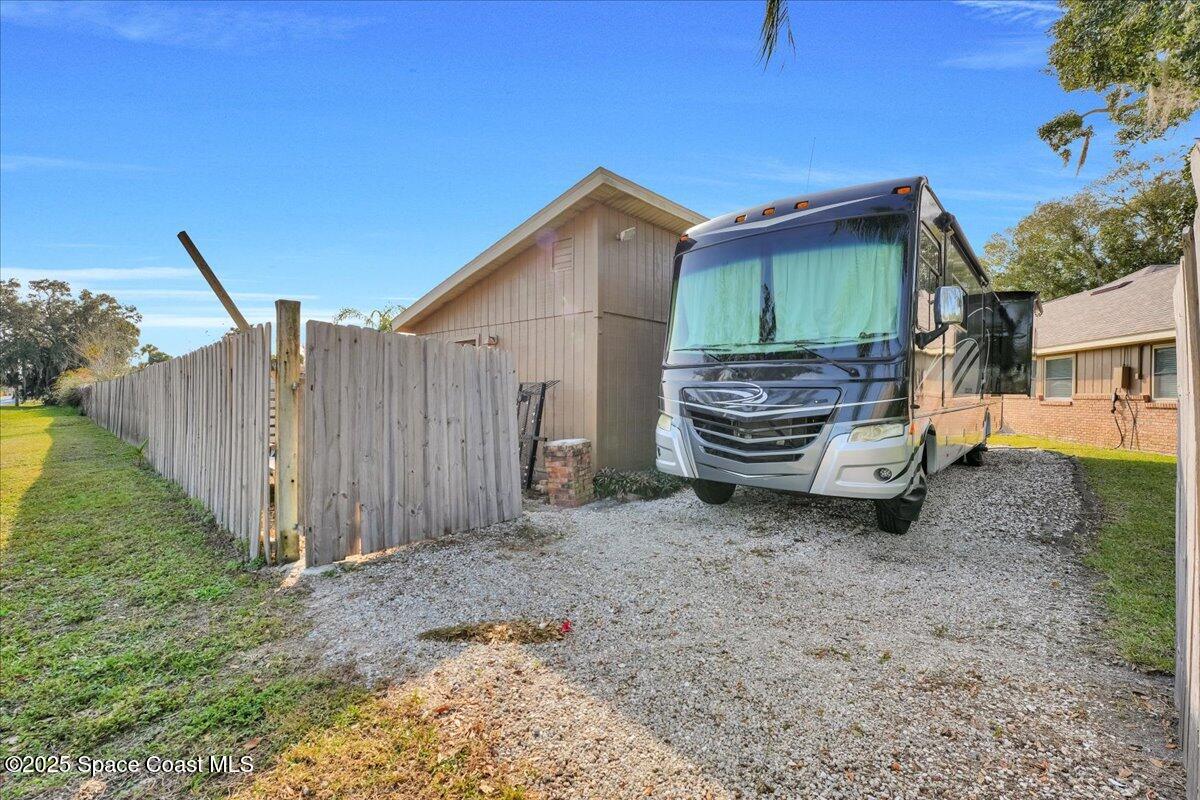 1282 Cimarron Circle NE