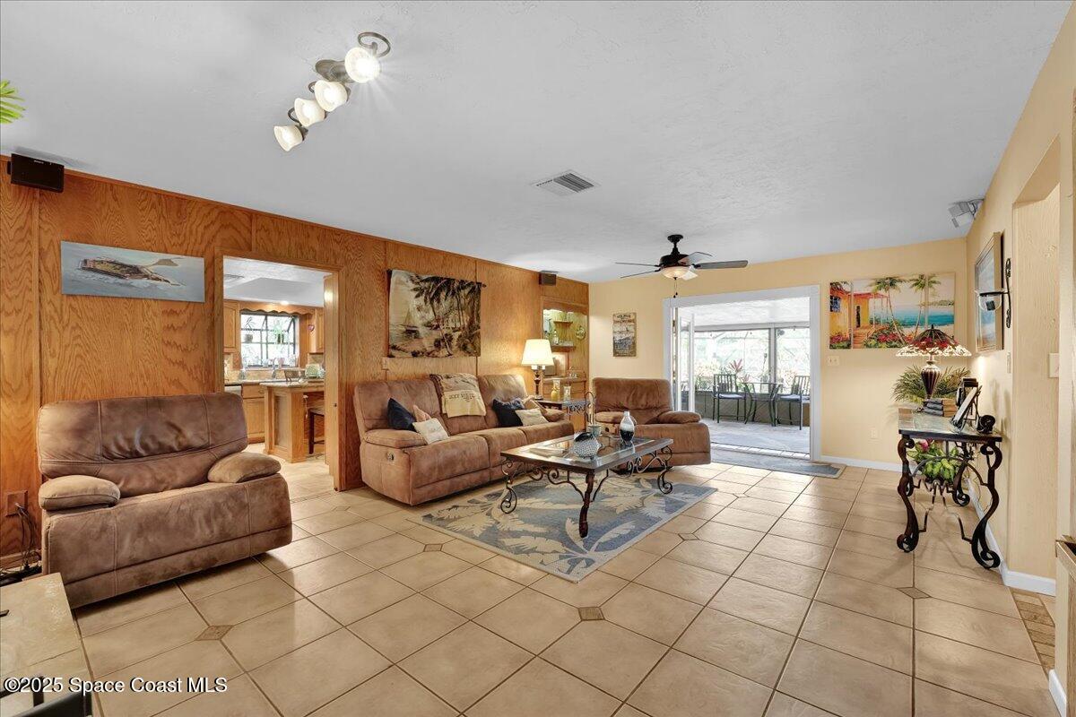 1282 Cimarron Circle NE