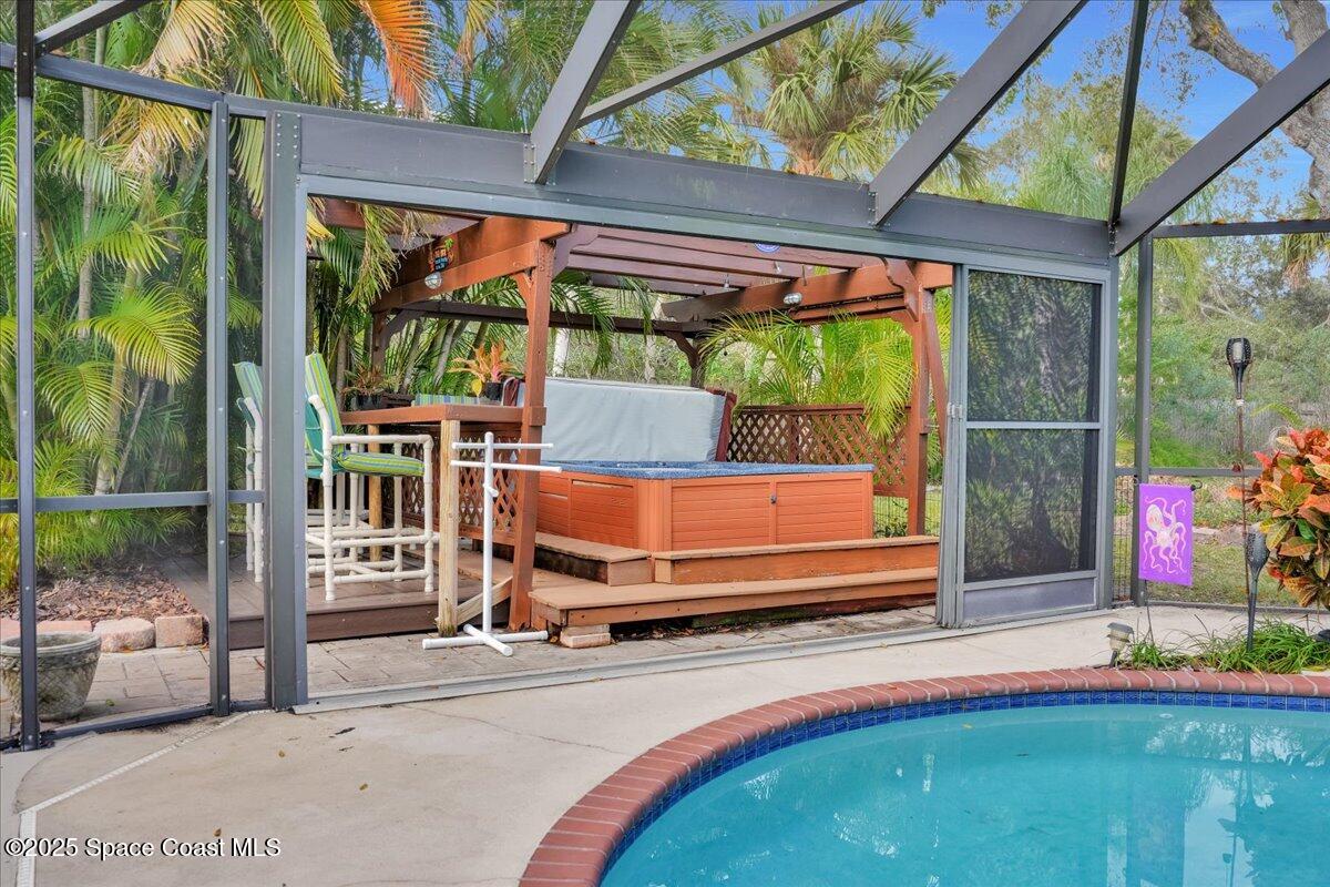 1282 Cimarron Circle NE