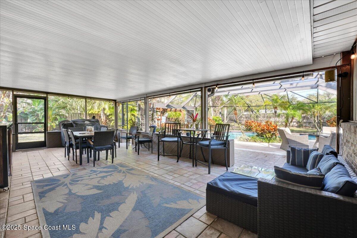 1282 Cimarron Circle NE