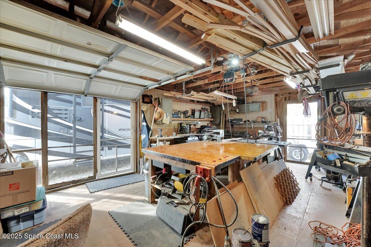 1282 Cimarron Circle NE