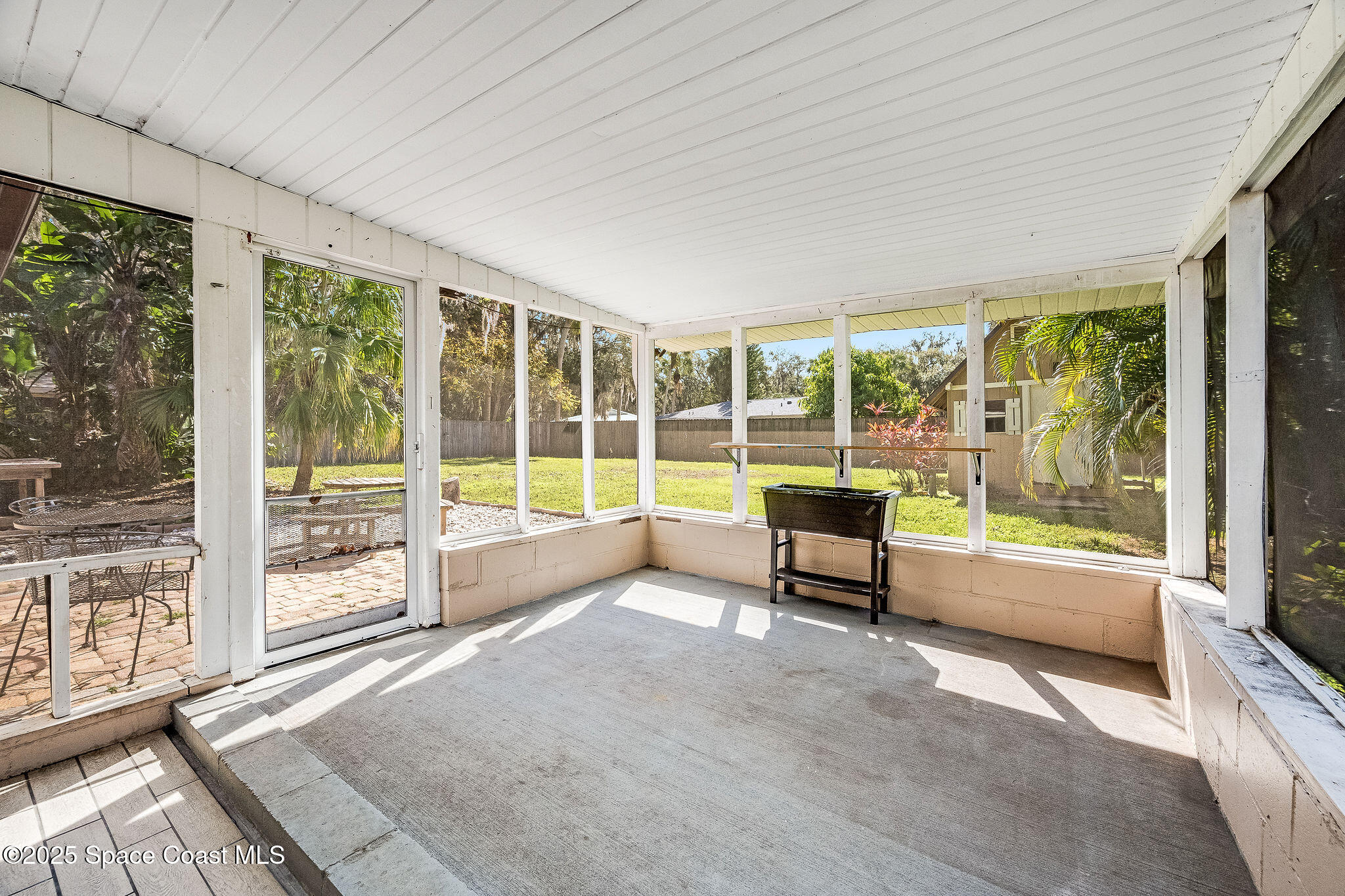 1300 Knollwood Road NE