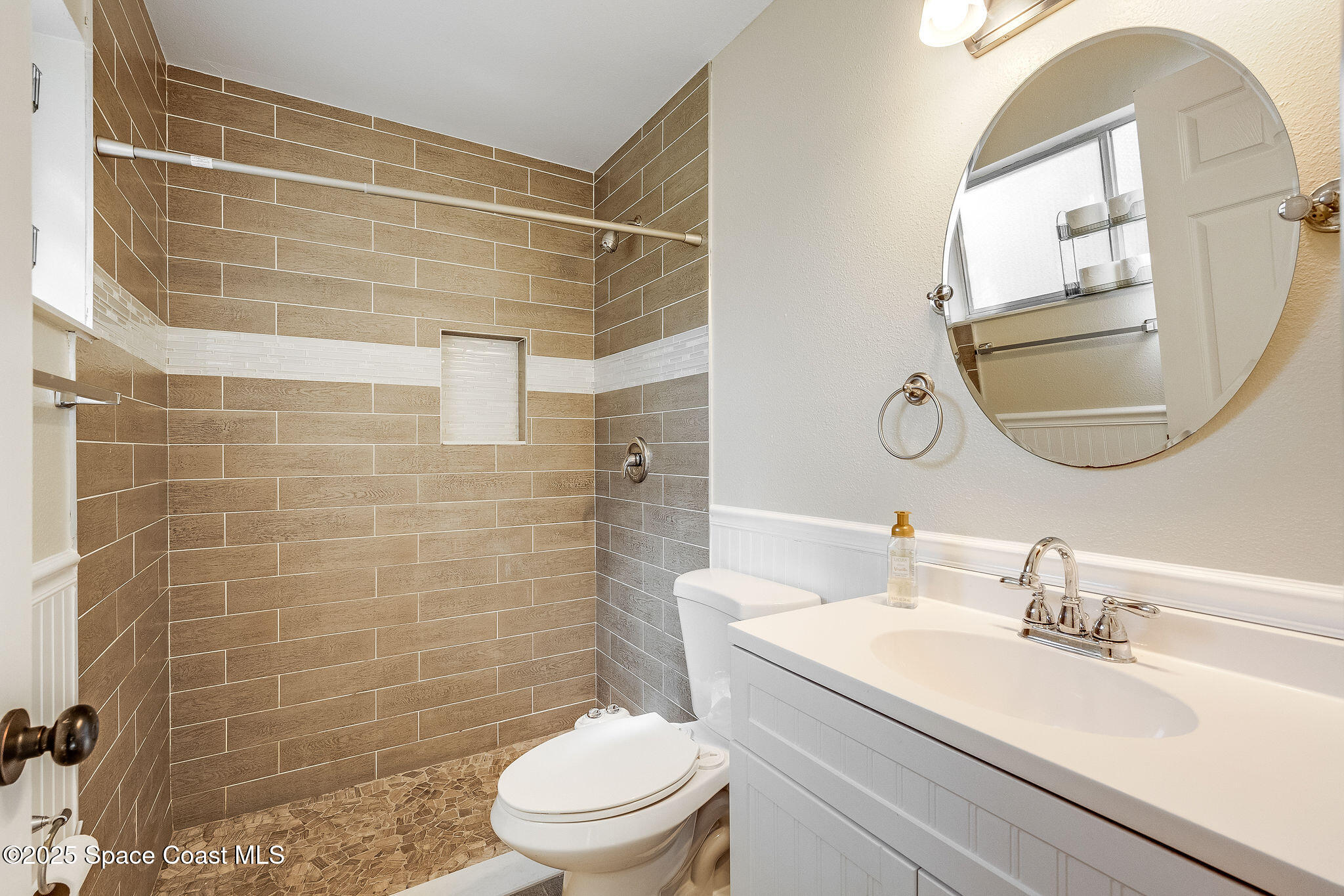 1300 Knollwood Road NE