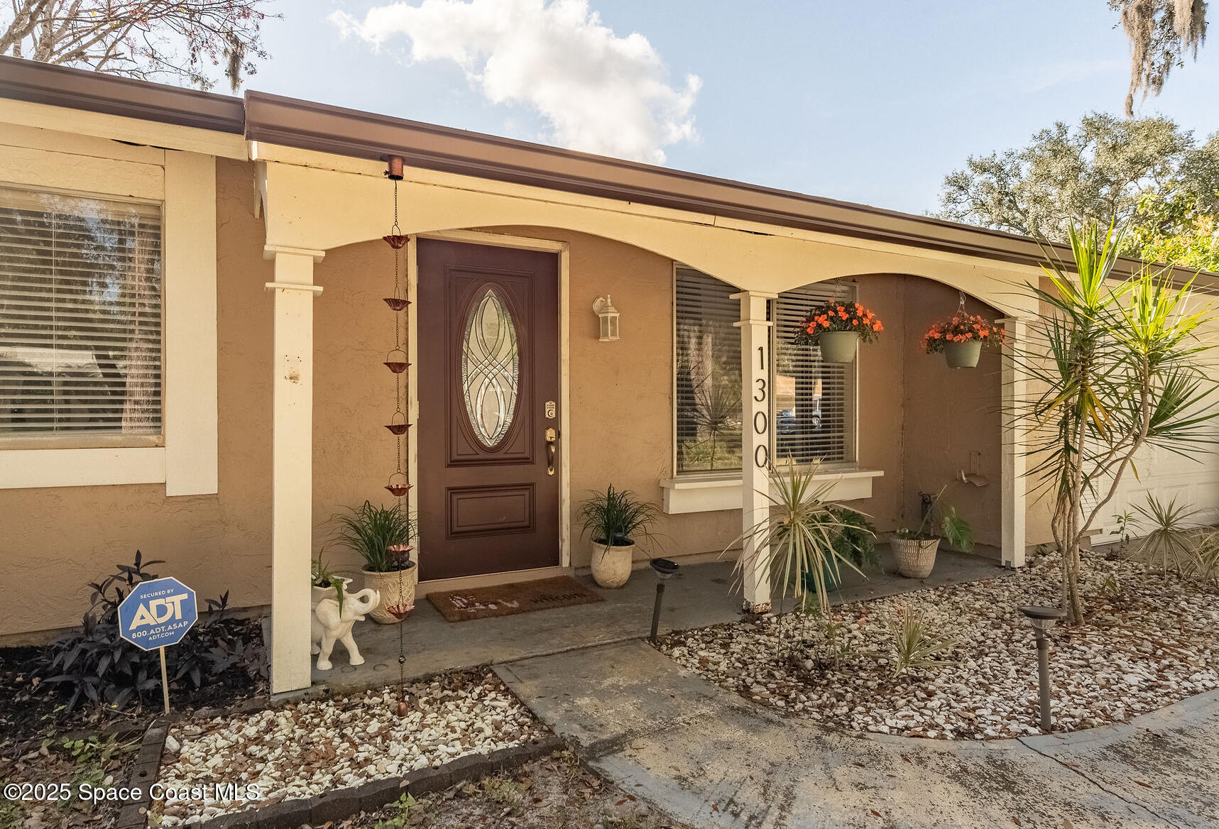 1300 Knollwood Road NE