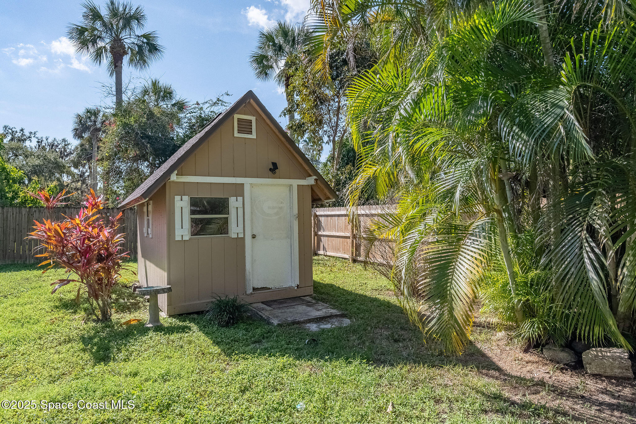 1300 Knollwood Road NE