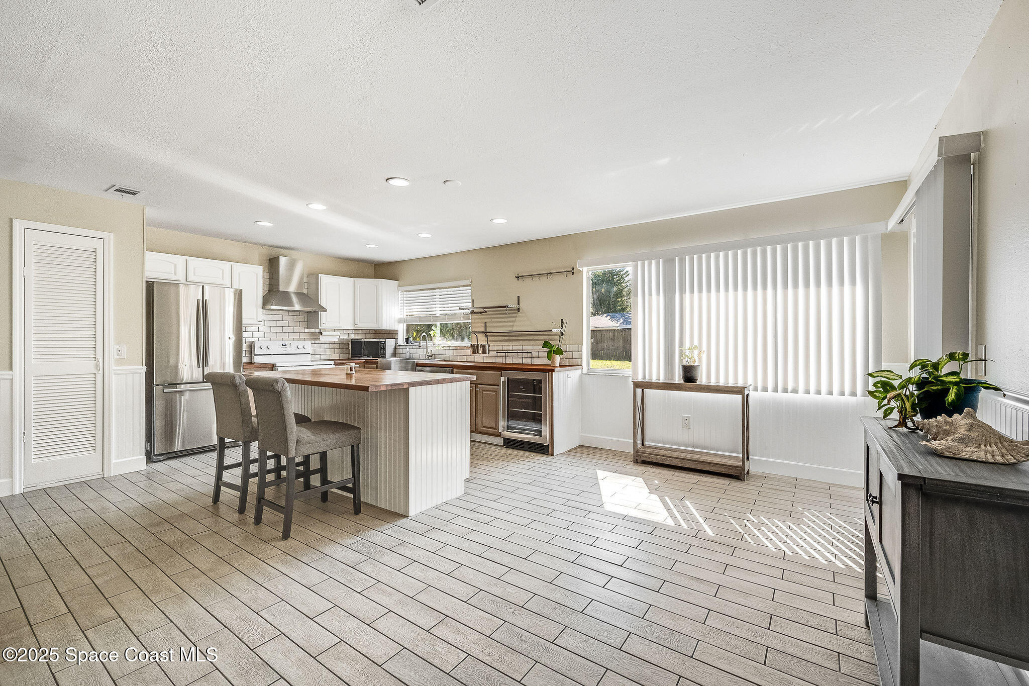 1300 Knollwood Road NE