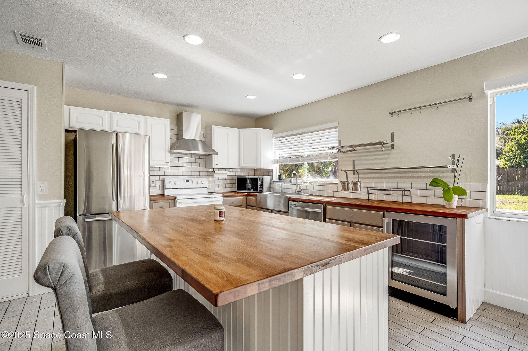 1300 Knollwood Road NE