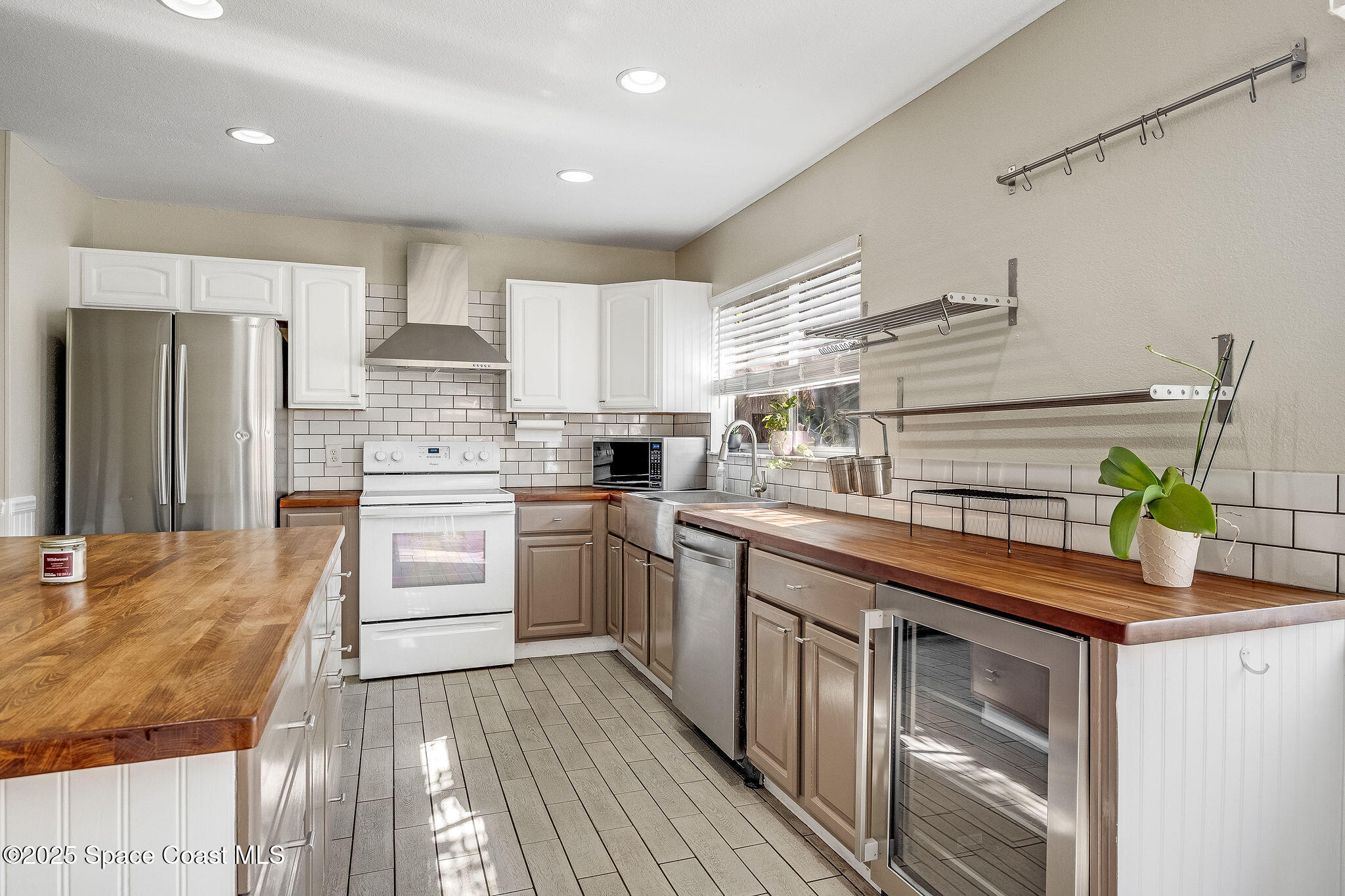 1300 Knollwood Road NE