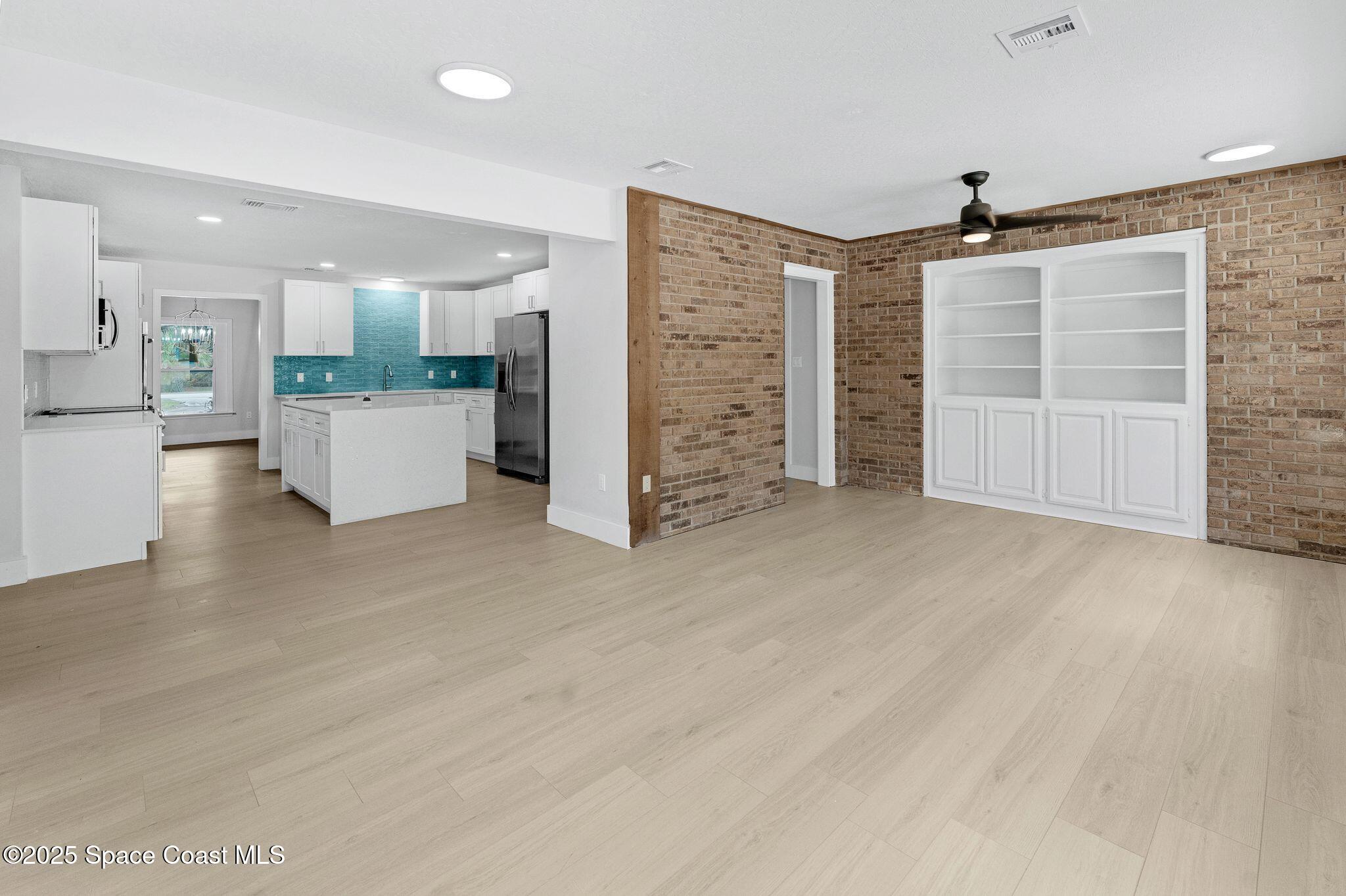 1596 Farnsworth Avenue, Grant-Valkaria