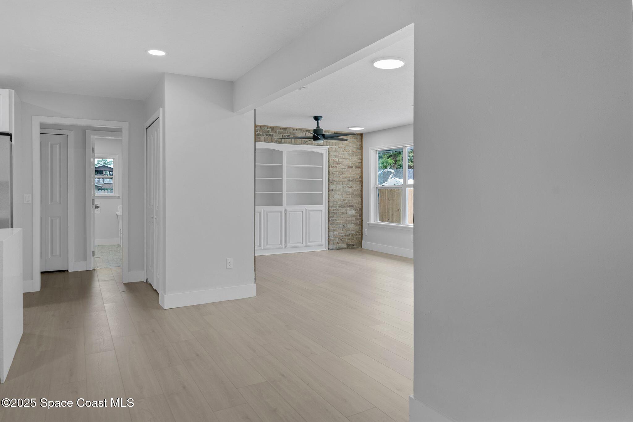 1596 Farnsworth Avenue, Grant-Valkaria