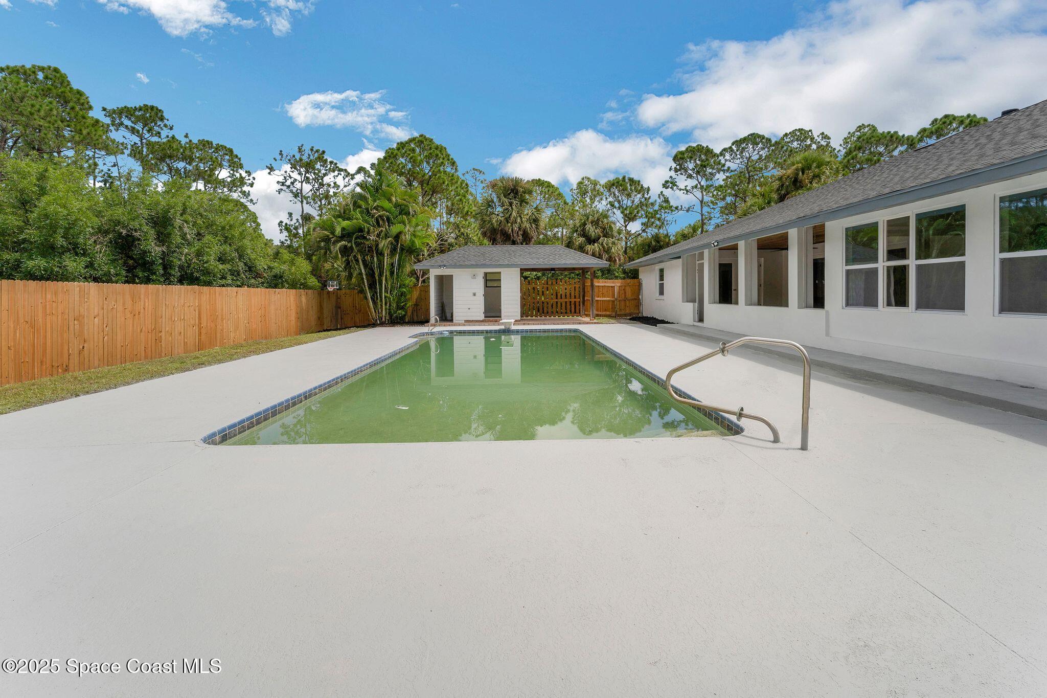 1596 Farnsworth Avenue, Grant-Valkaria