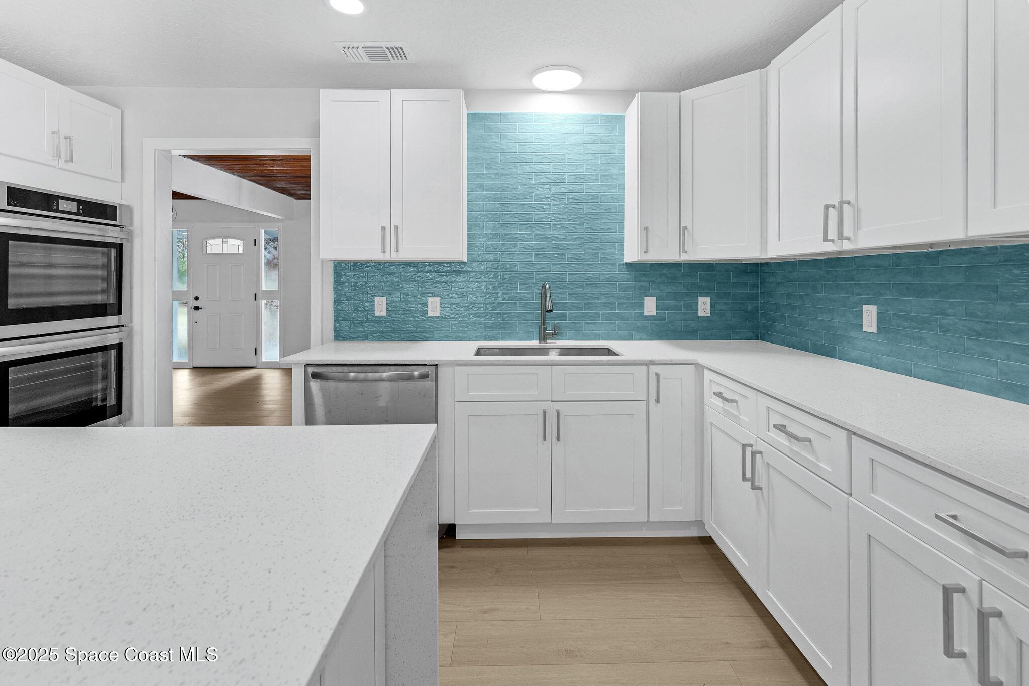 1596 Farnsworth Avenue, Grant-Valkaria