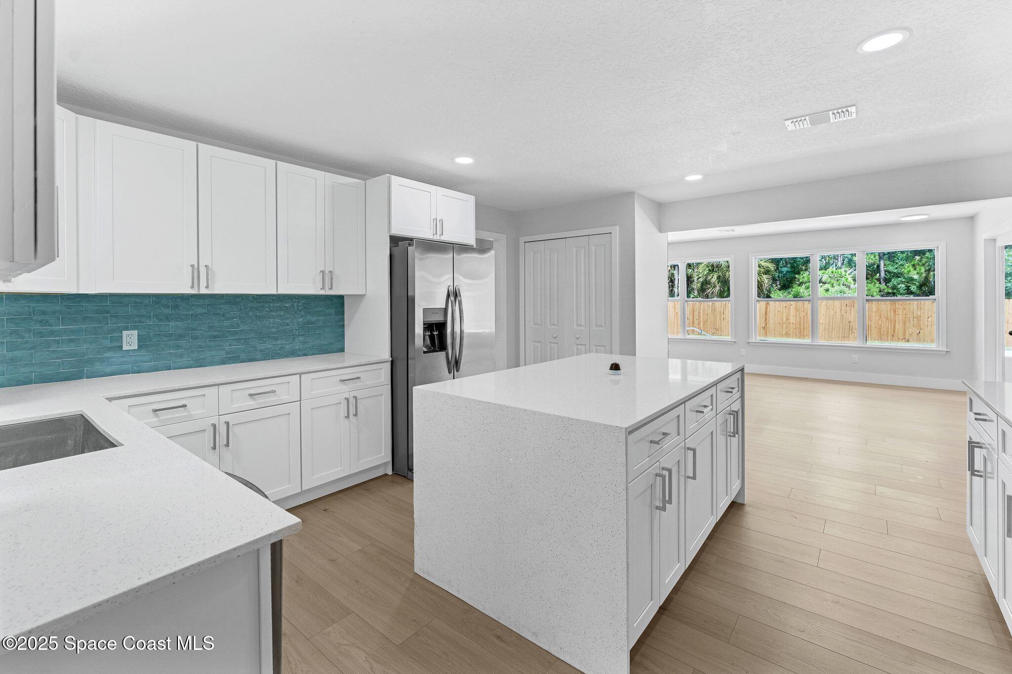 1596 Farnsworth Avenue, Grant-Valkaria