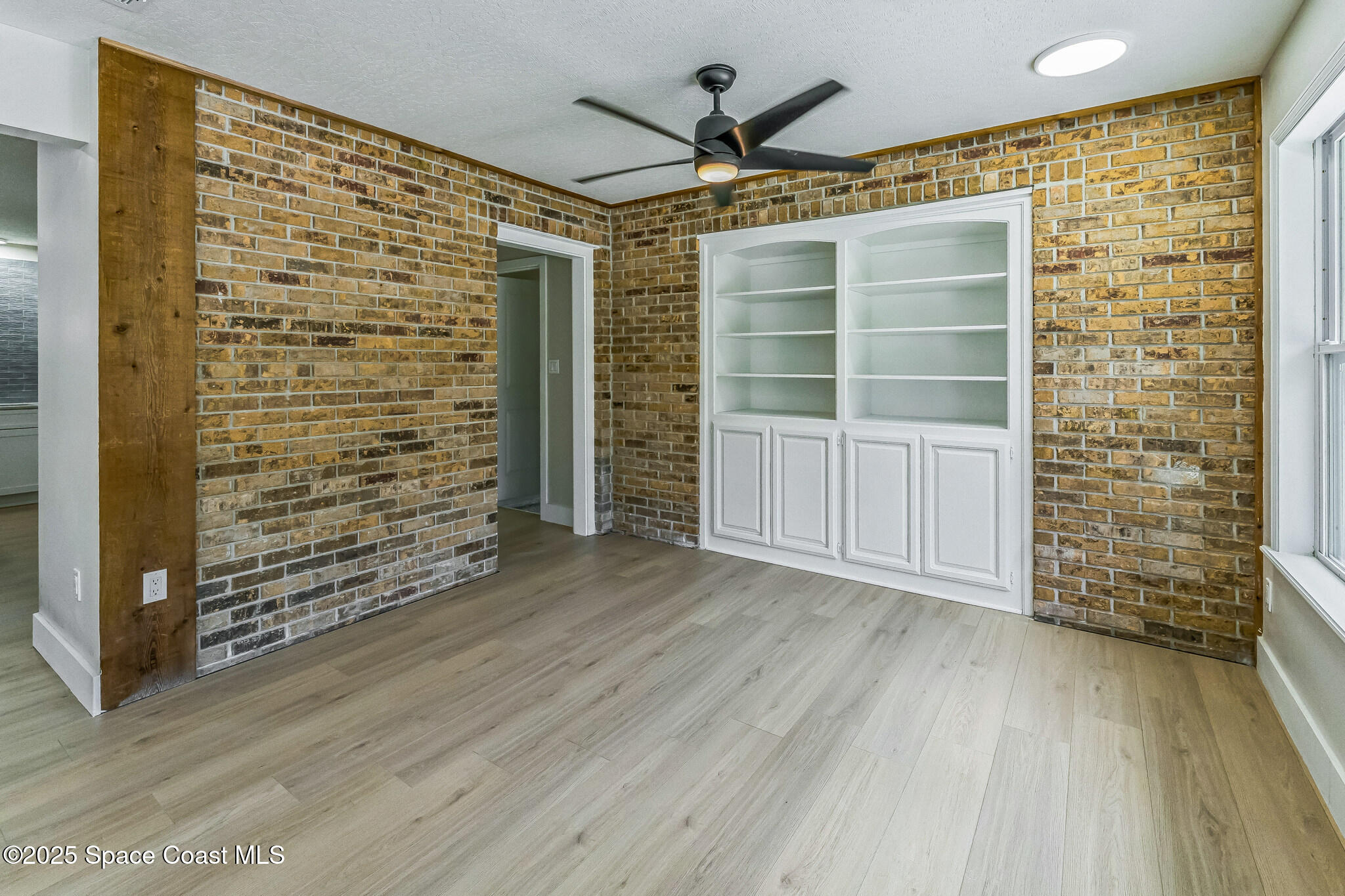 1596 Farnsworth Avenue, Grant-Valkaria