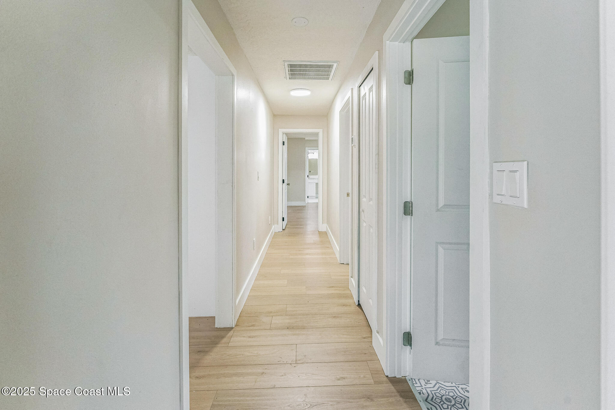 1596 Farnsworth Avenue, Grant-Valkaria