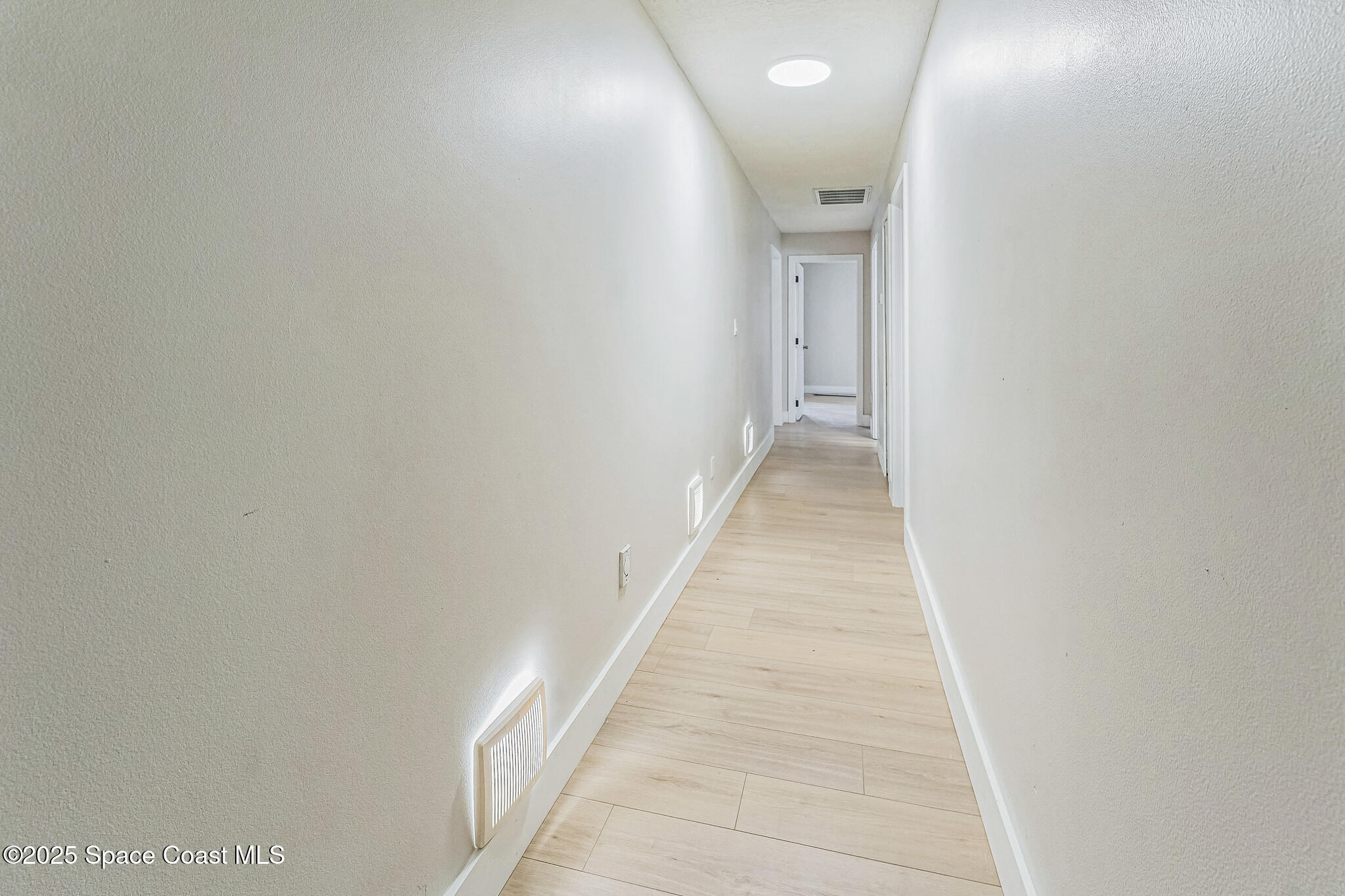 1596 Farnsworth Avenue, Grant-Valkaria