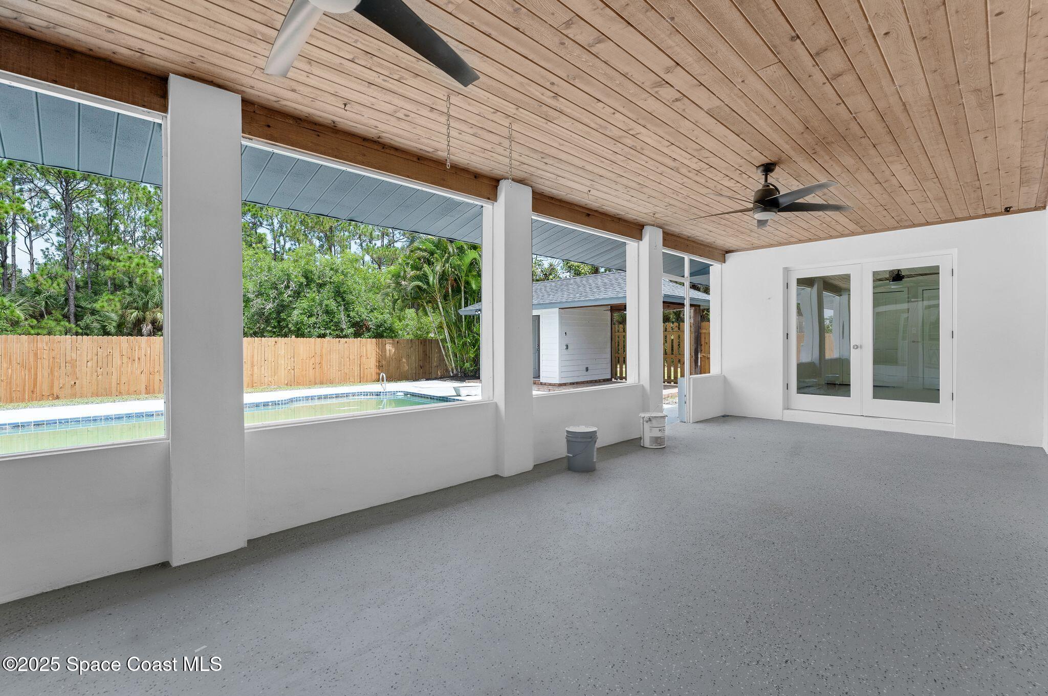 1596 Farnsworth Avenue, Grant-Valkaria