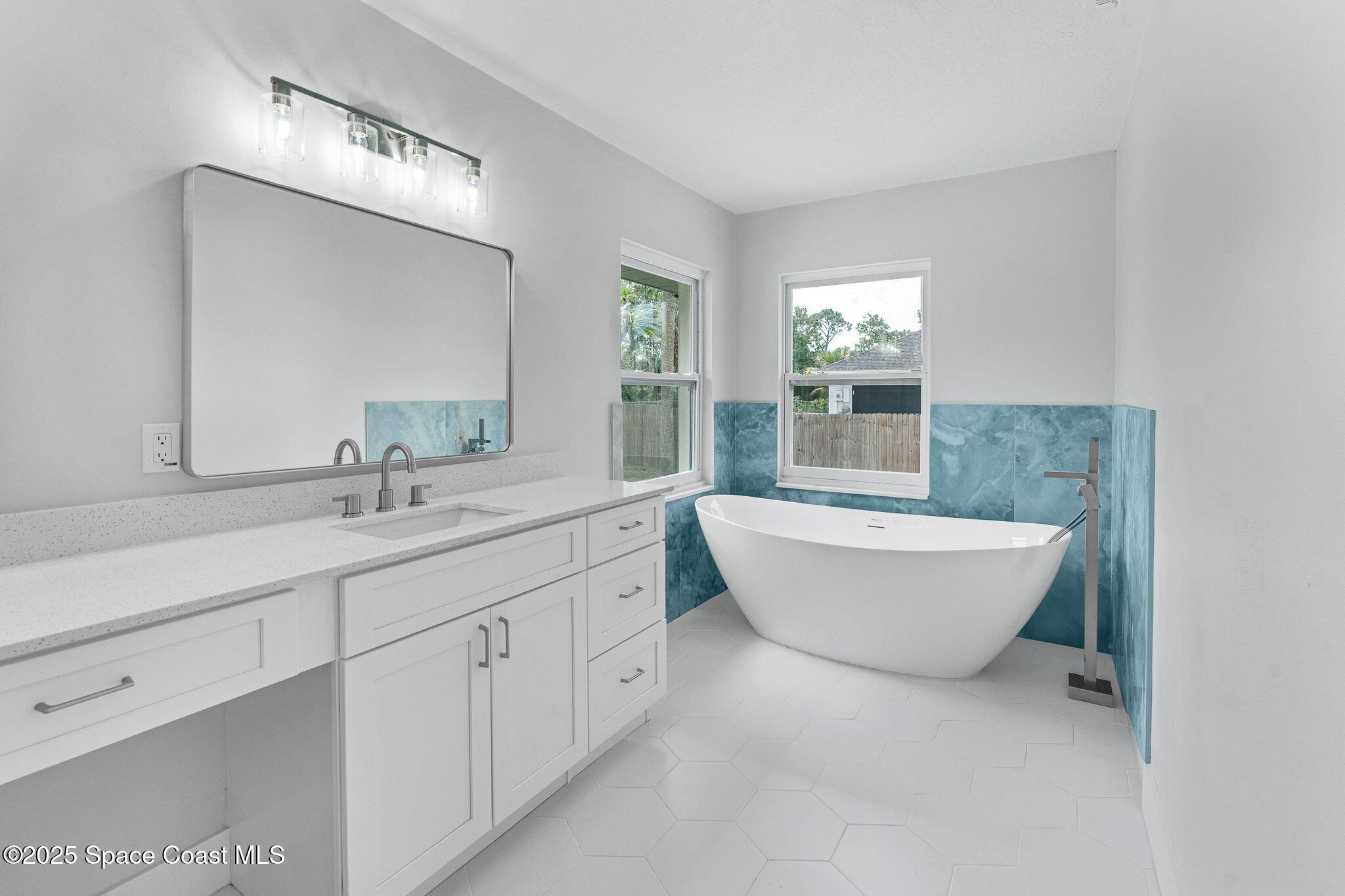 1596 Farnsworth Avenue, Grant-Valkaria