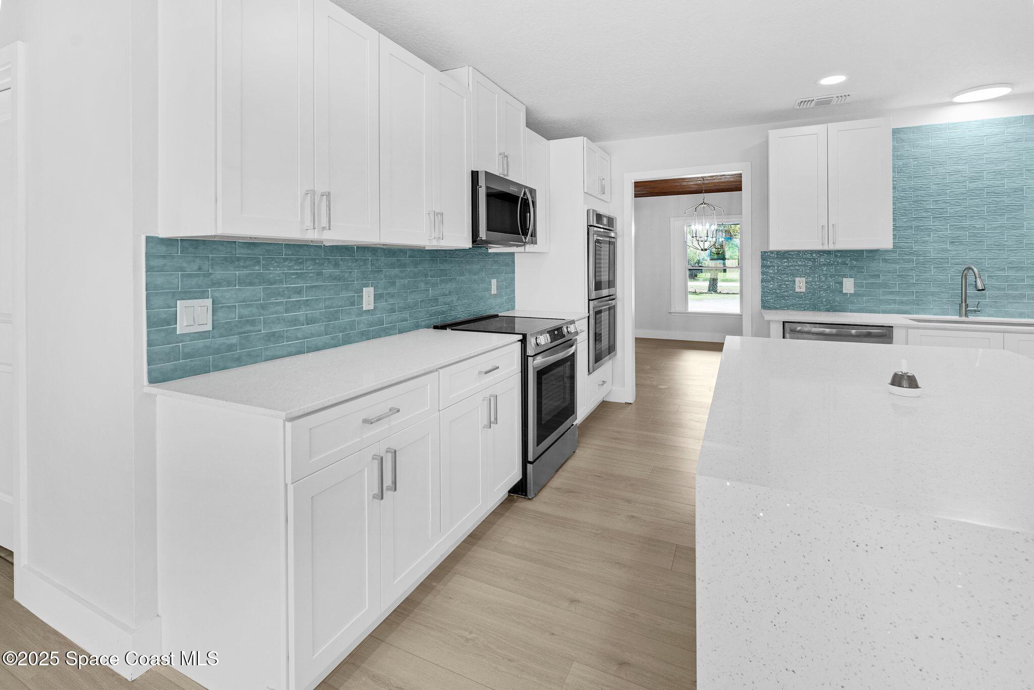 1596 Farnsworth Avenue, Grant-Valkaria