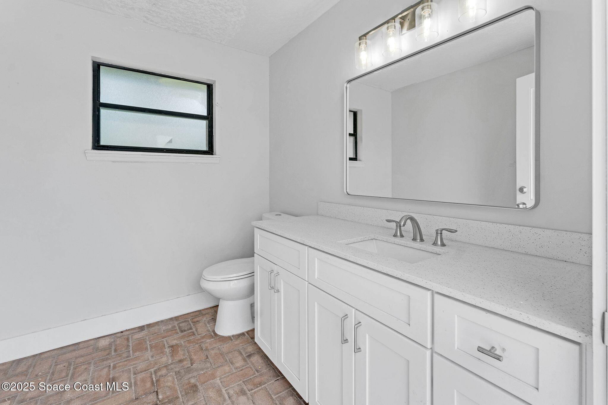 1596 Farnsworth Avenue, Grant-Valkaria