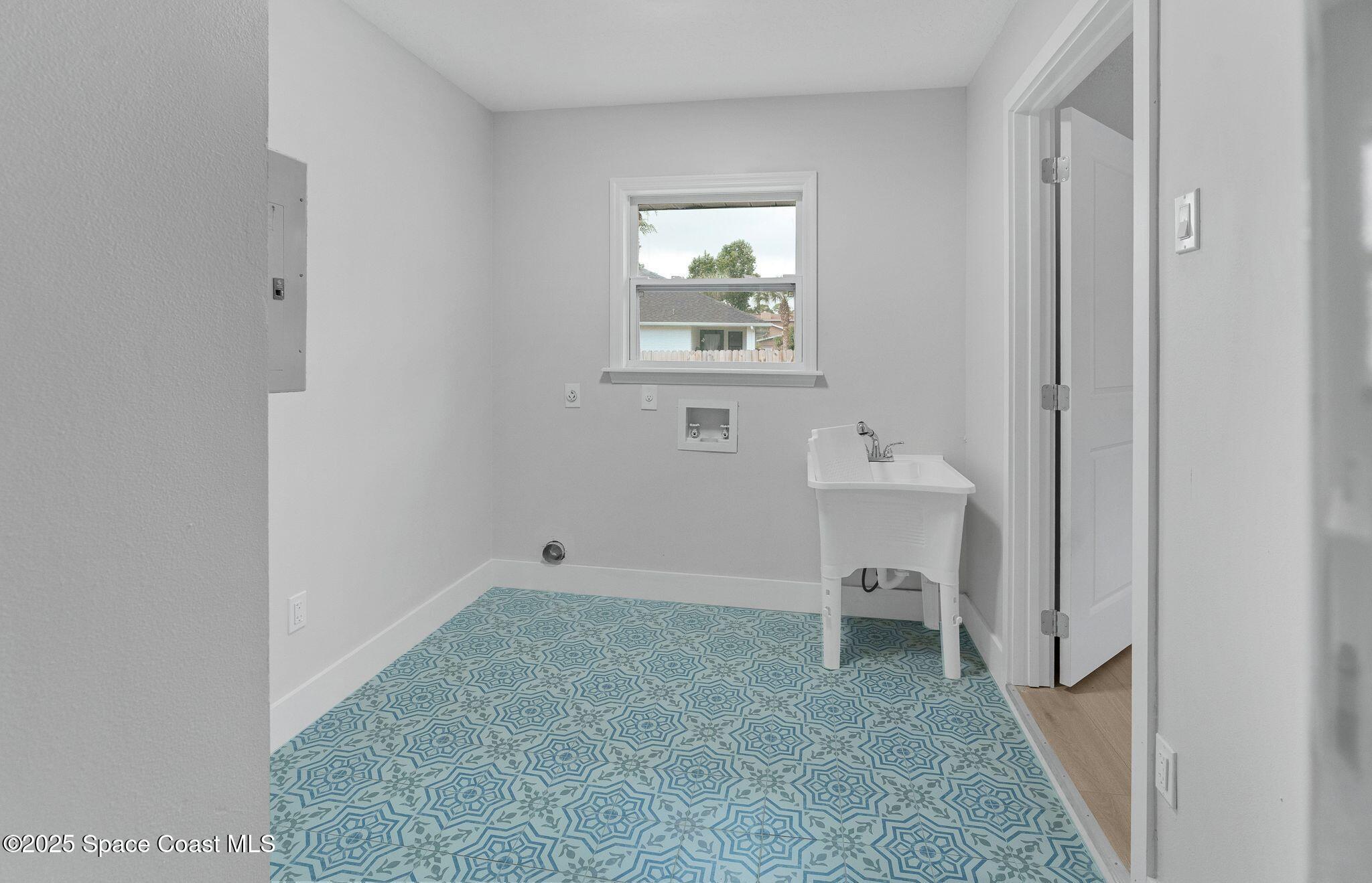 1596 Farnsworth Avenue, Grant-Valkaria