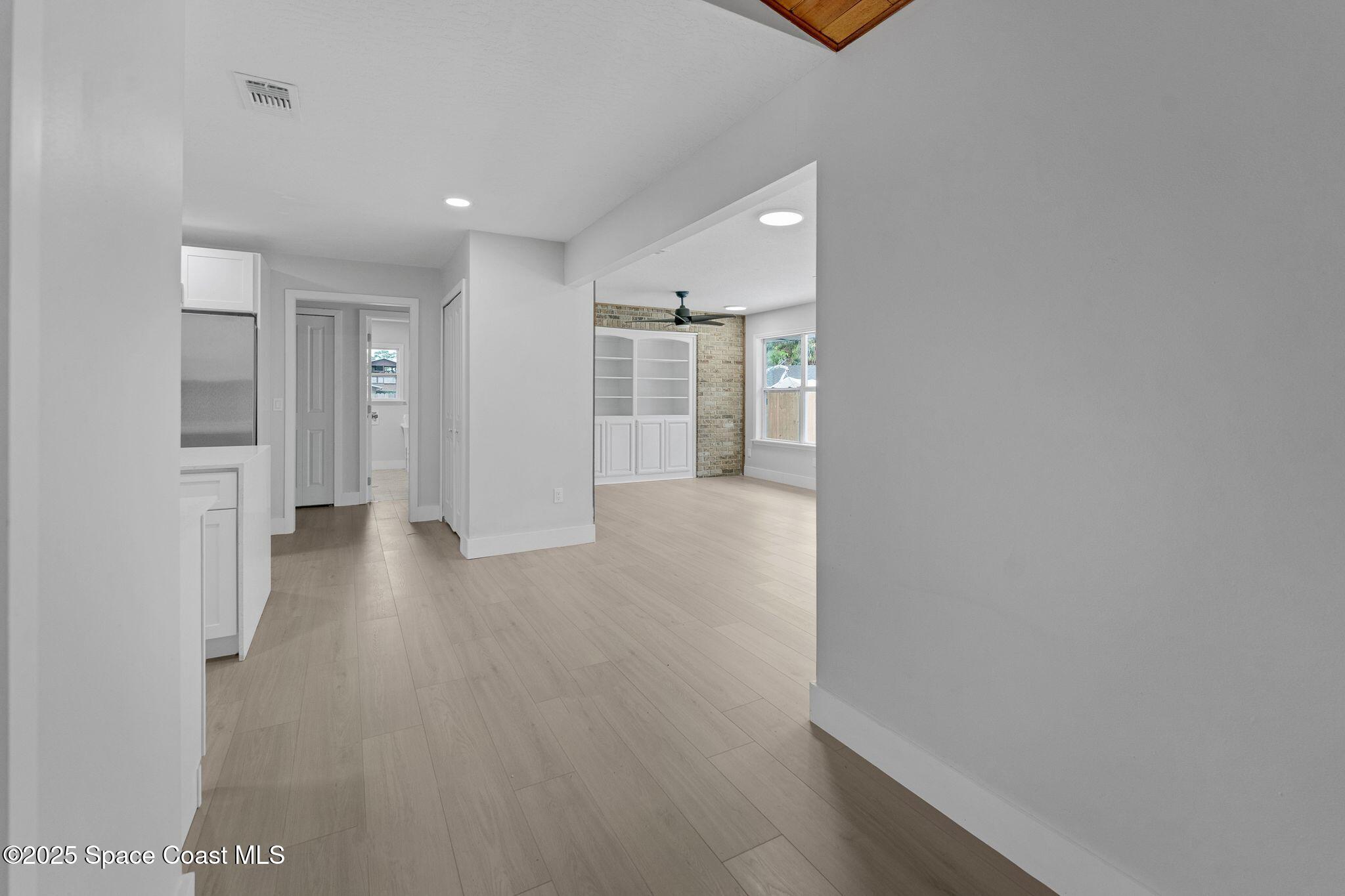 1596 Farnsworth Avenue, Grant-Valkaria