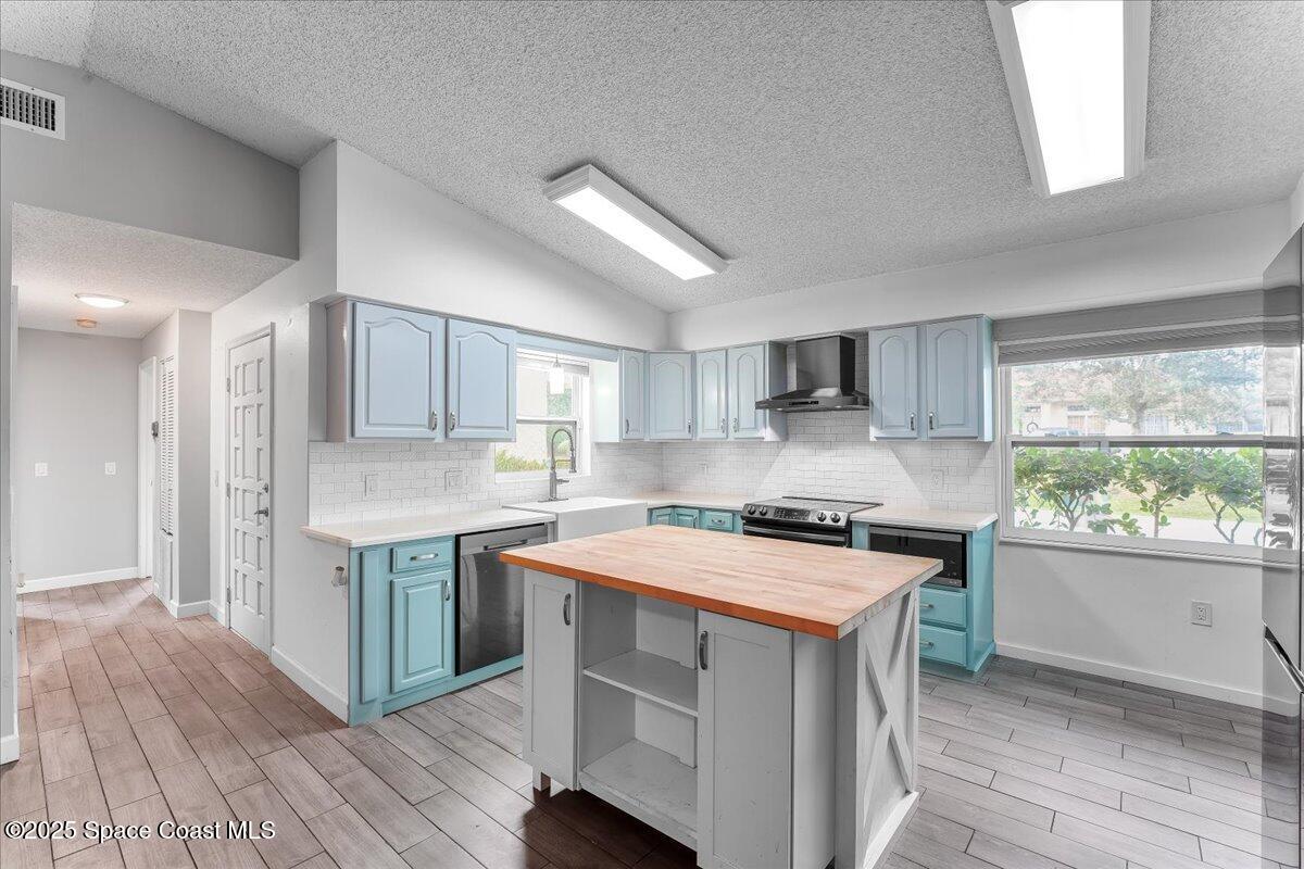 927 Braganza Avenue SE