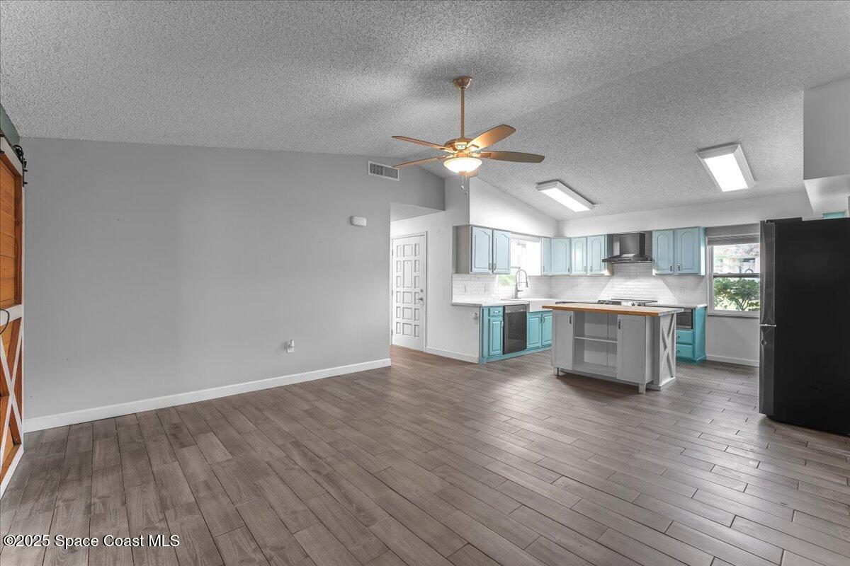 927 Braganza Avenue SE