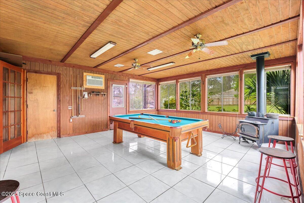 927 Braganza Avenue SE